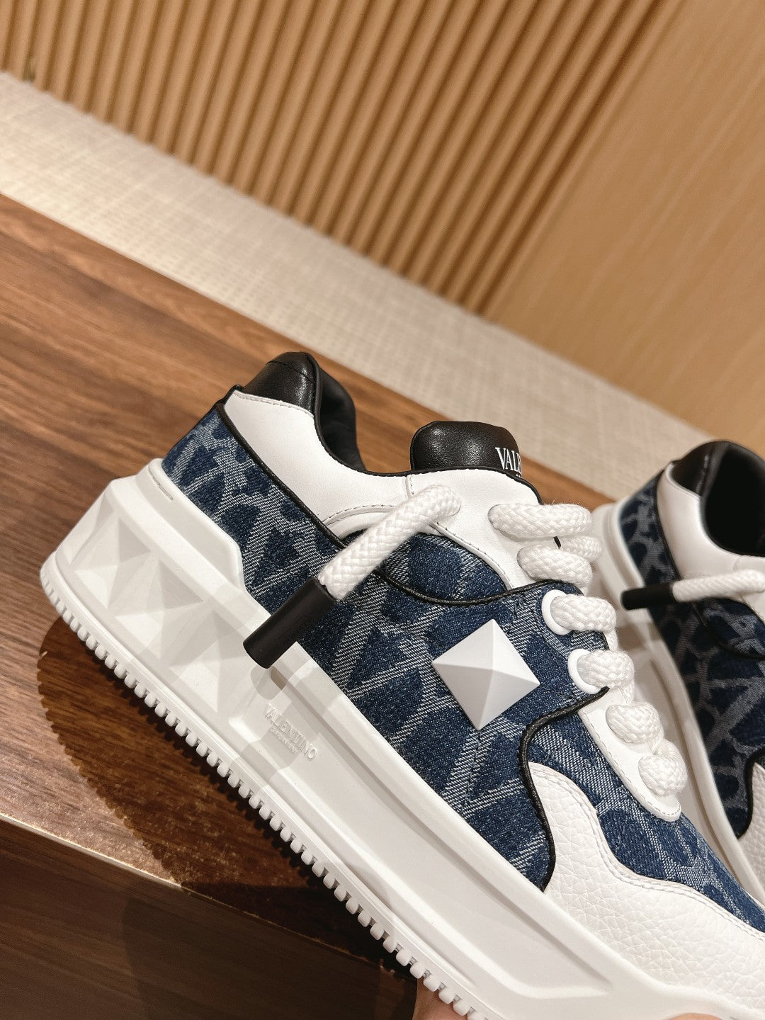 LuxluxHouse Best Quality Valentino Women Shoes