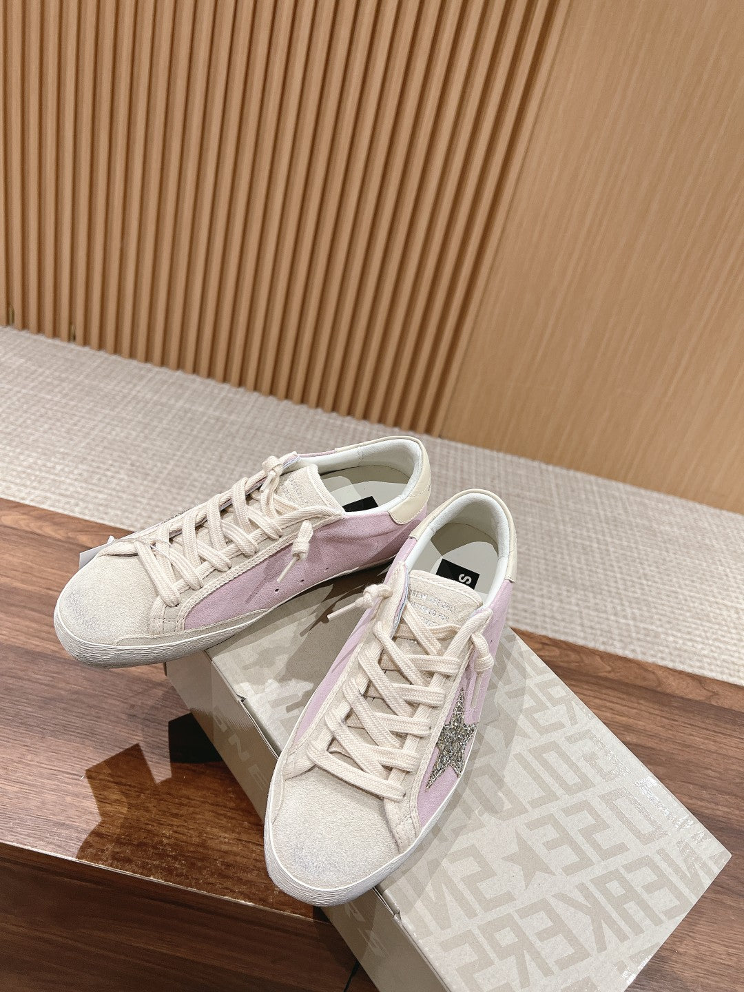 LuxluxHouse Best Quality Shoes Golden Goose