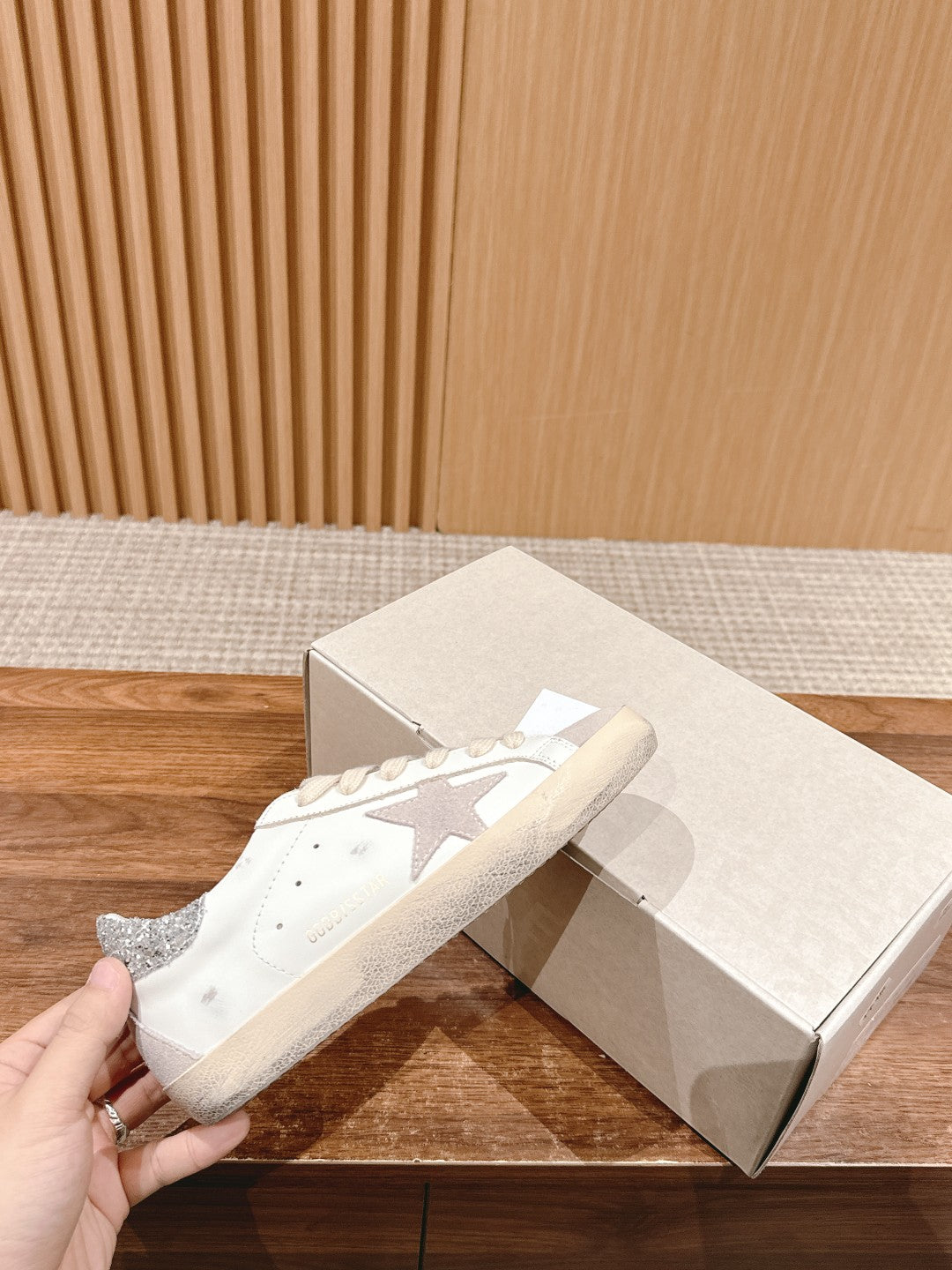LuxluxHouse Best Quality Shoes Golden Goose