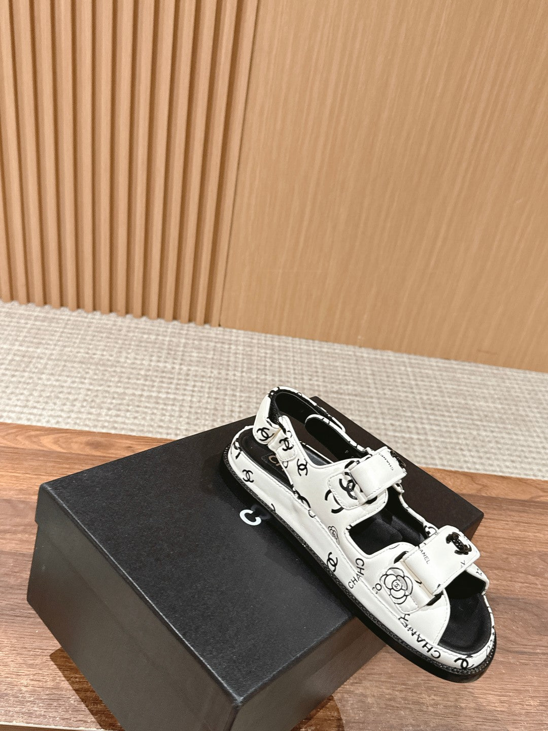 LuxluxHouse Best Quality Chanel Sandals