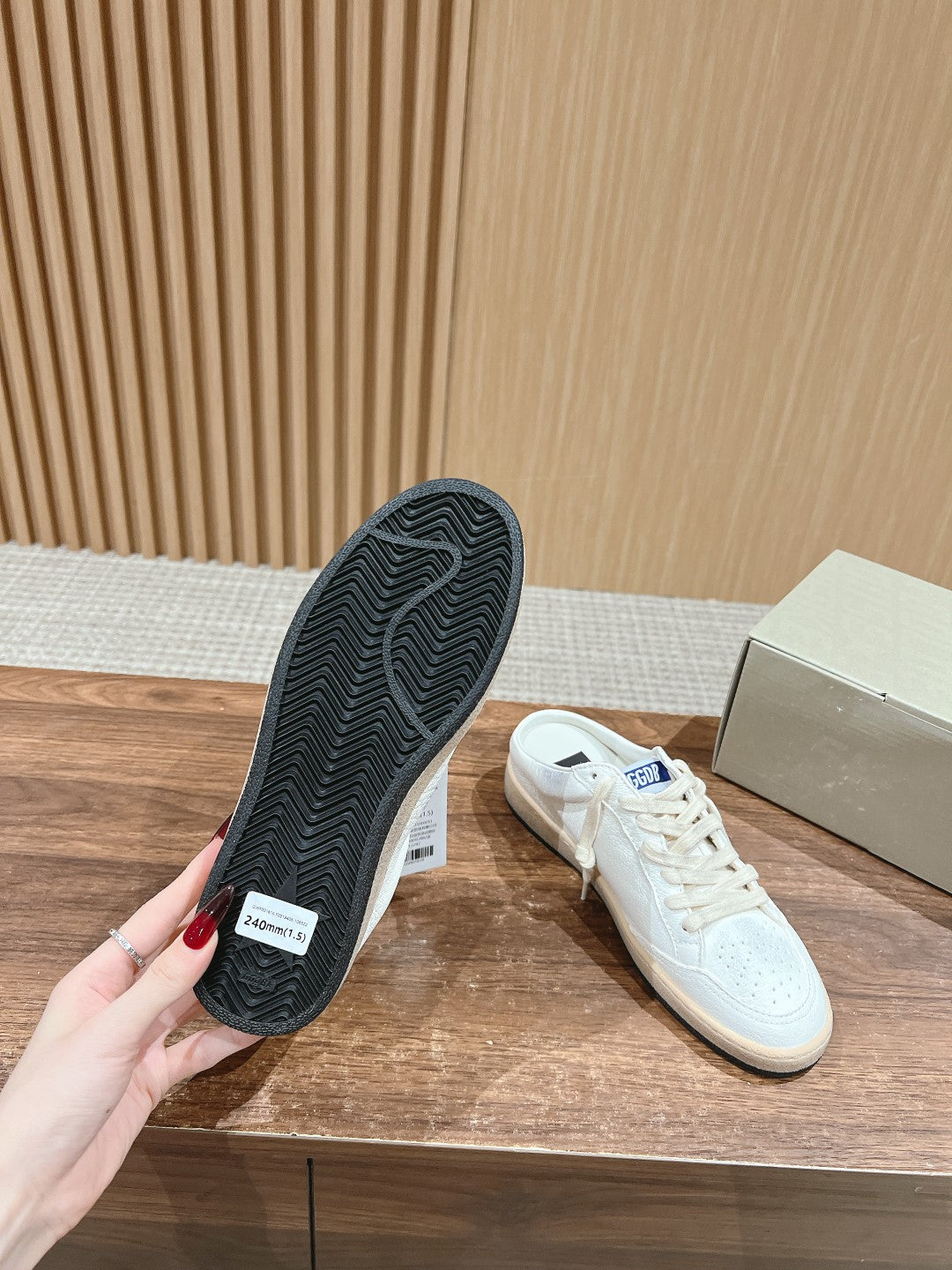 LuxluxHouse Best Quality Shoes Golden Goose