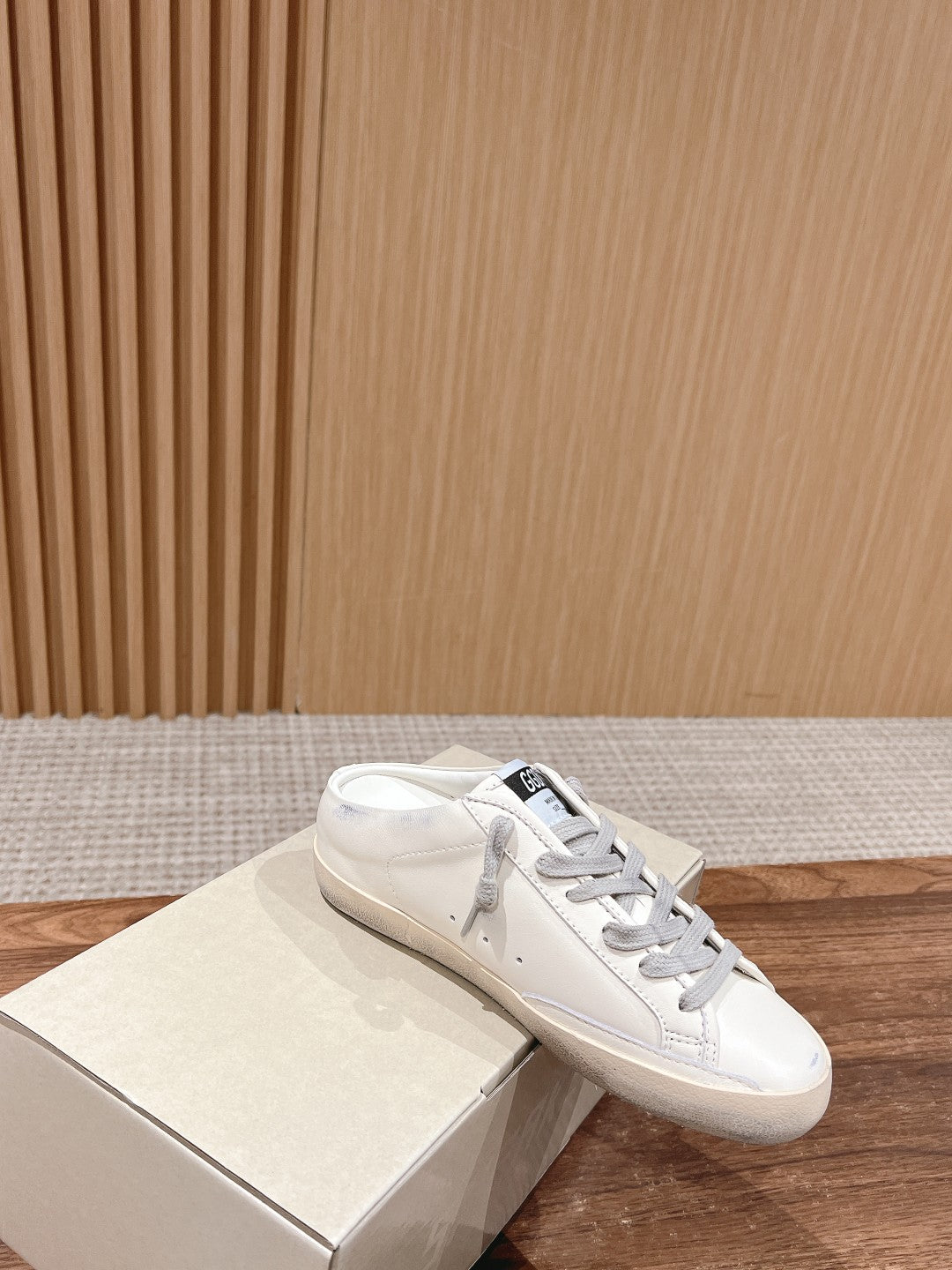 LuxluxHouse Best Quality Shoes Golden Goose