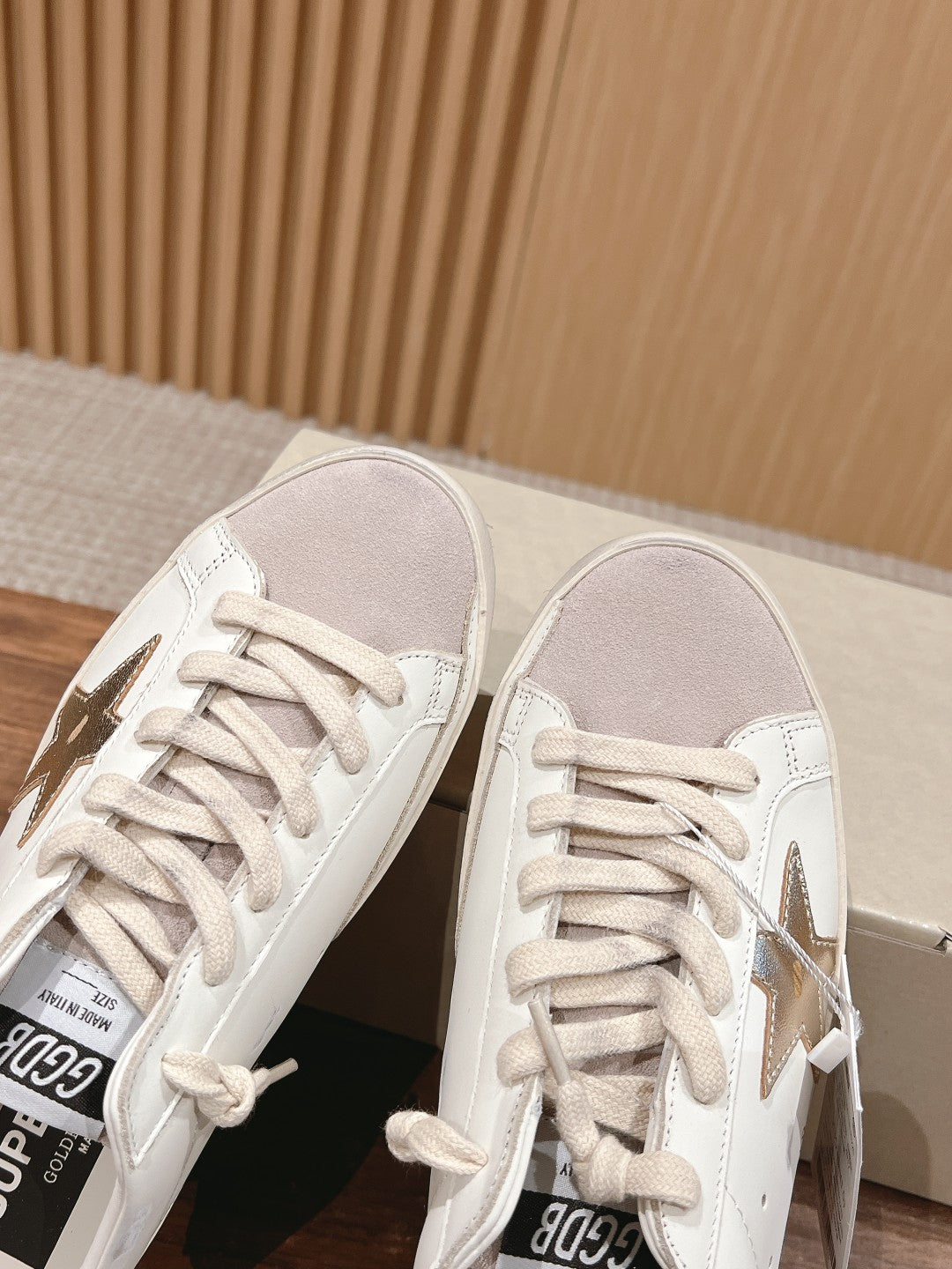 LuxluxHouse Best Quality Shoes Golden Goose