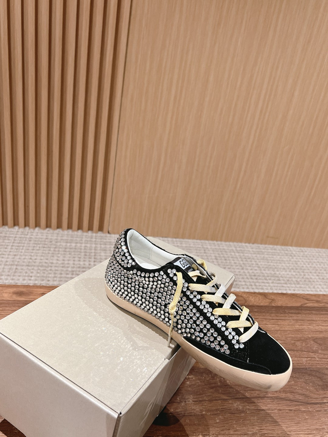 LuxluxHouse Best Quality Shoes Golden Goose