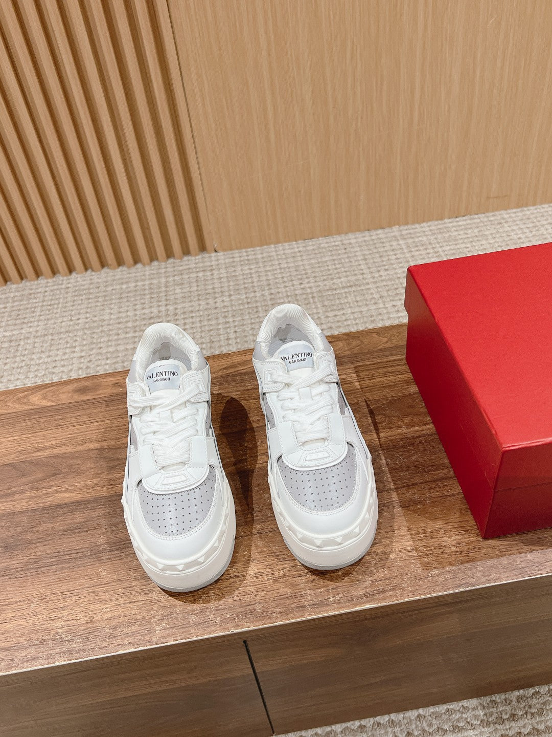 LuxluxHouse Best Quality Valentino Women Shoes