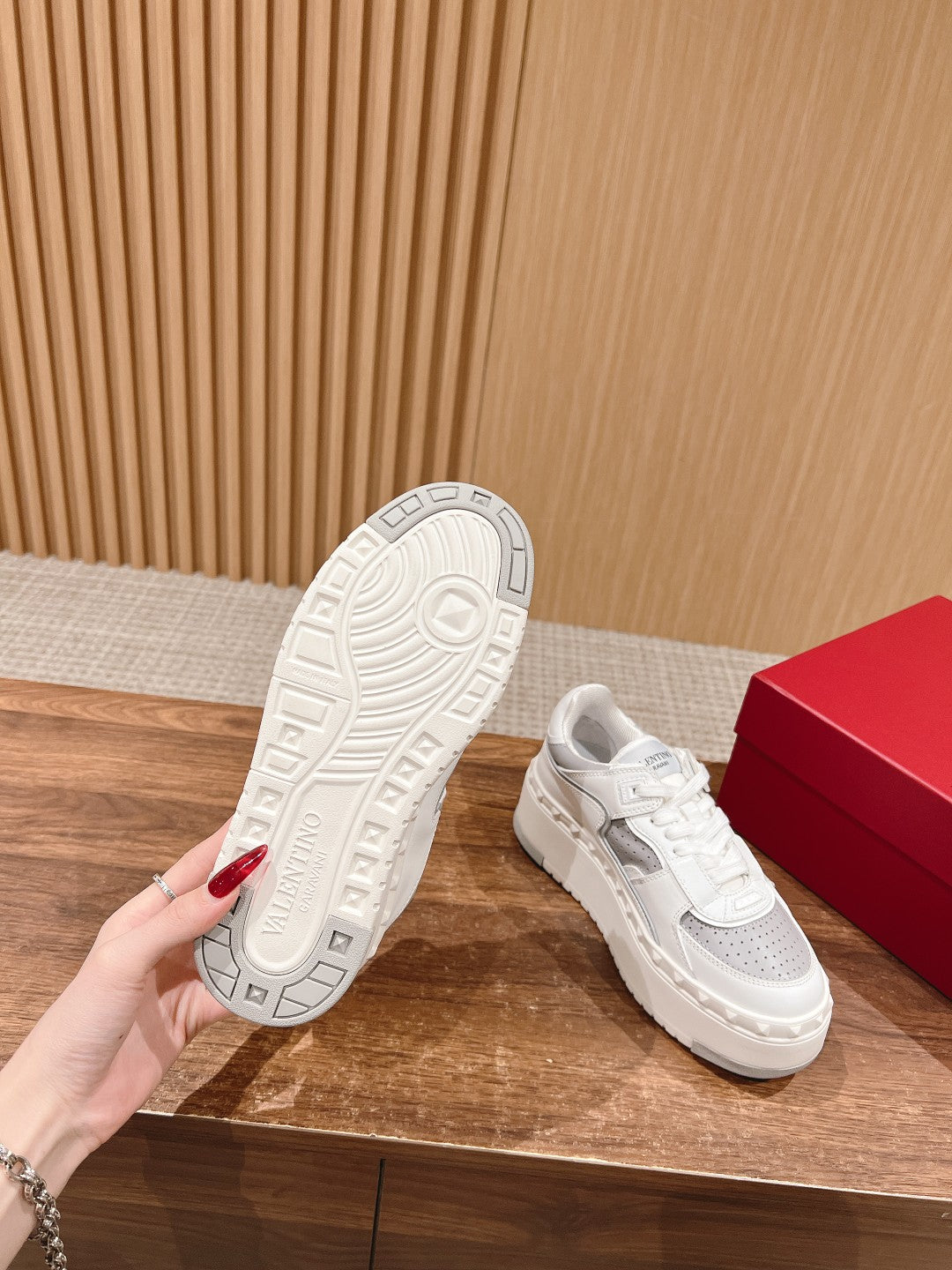 LuxluxHouse Best Quality Valentino Women Shoes