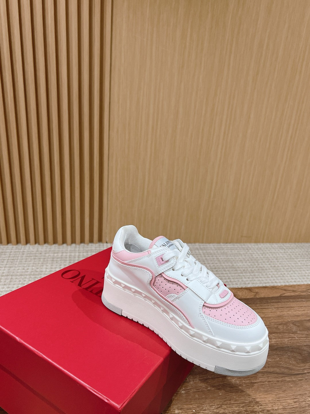 LuxluxHouse Best Quality Valentino Women Shoes