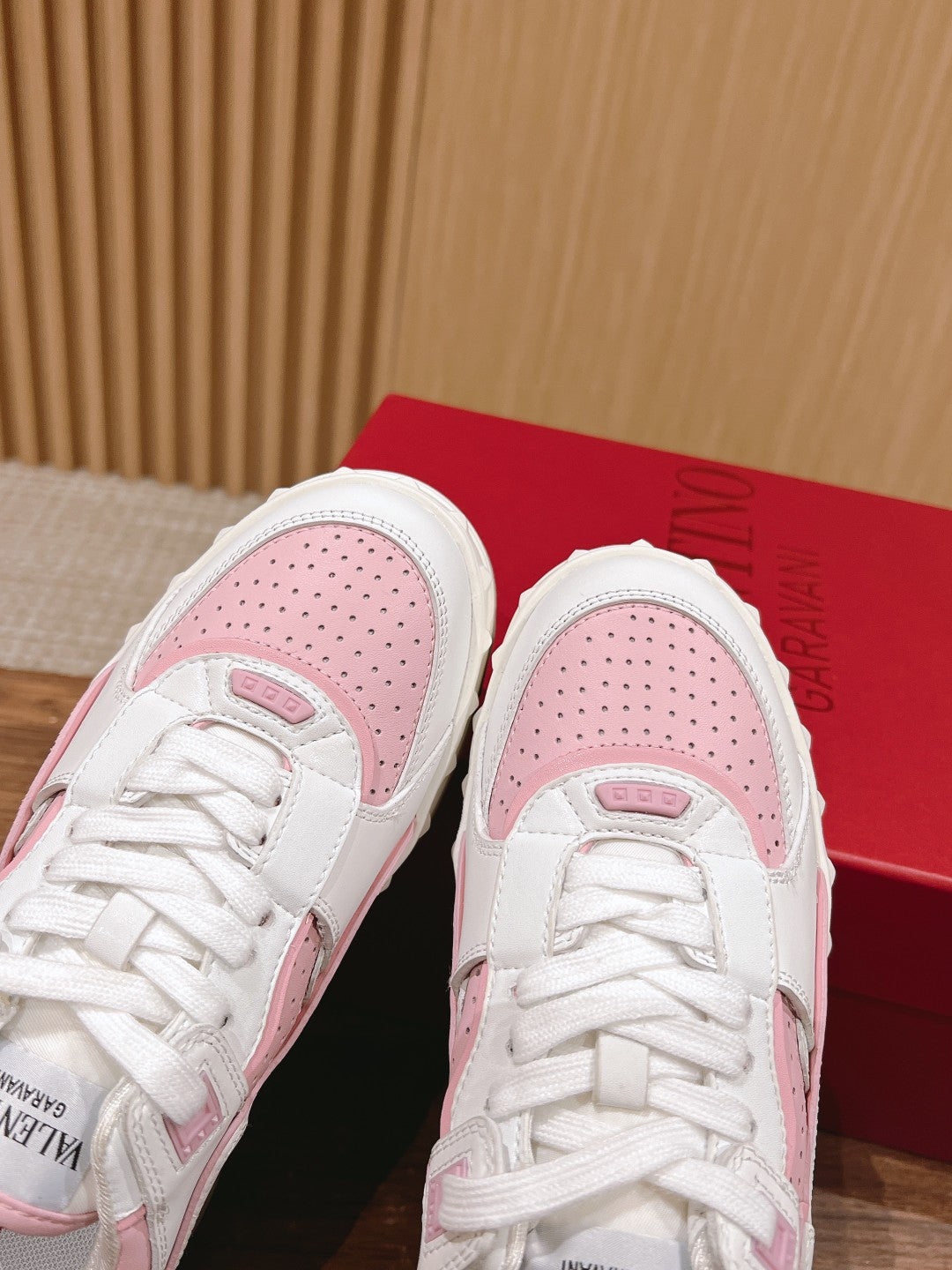 LuxluxHouse Best Quality Valentino Women Shoes