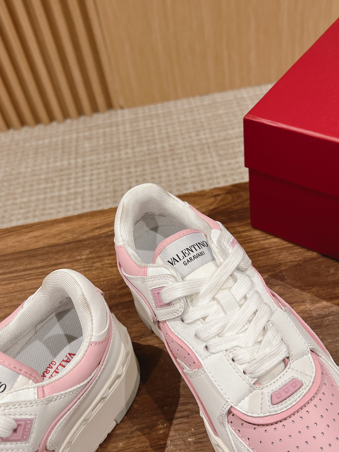 LuxluxHouse Best Quality Valentino Women Shoes