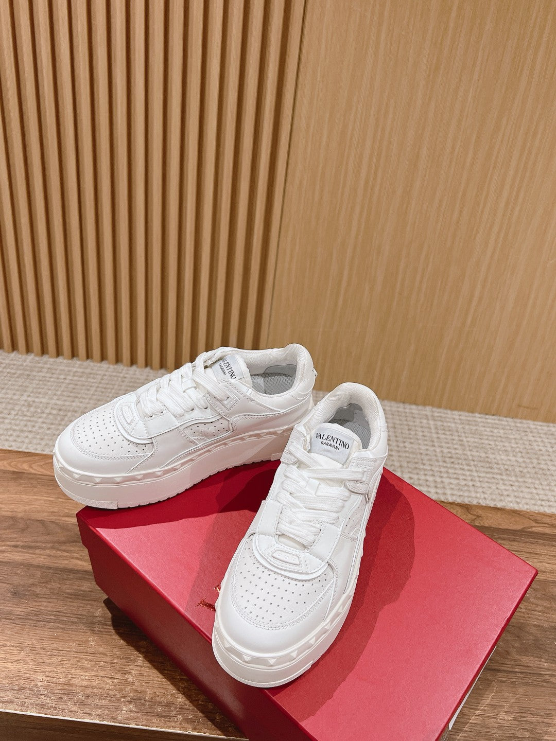 LuxluxHouse Best Quality Valentino Women Shoes
