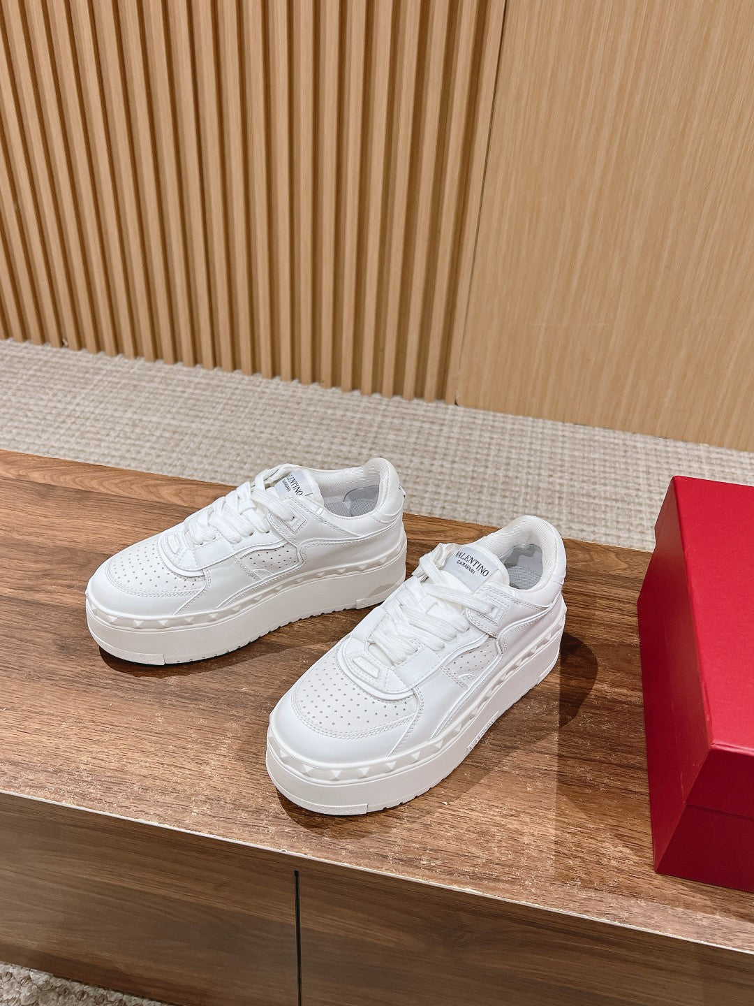 LuxluxHouse Best Quality Valentino Women Shoes