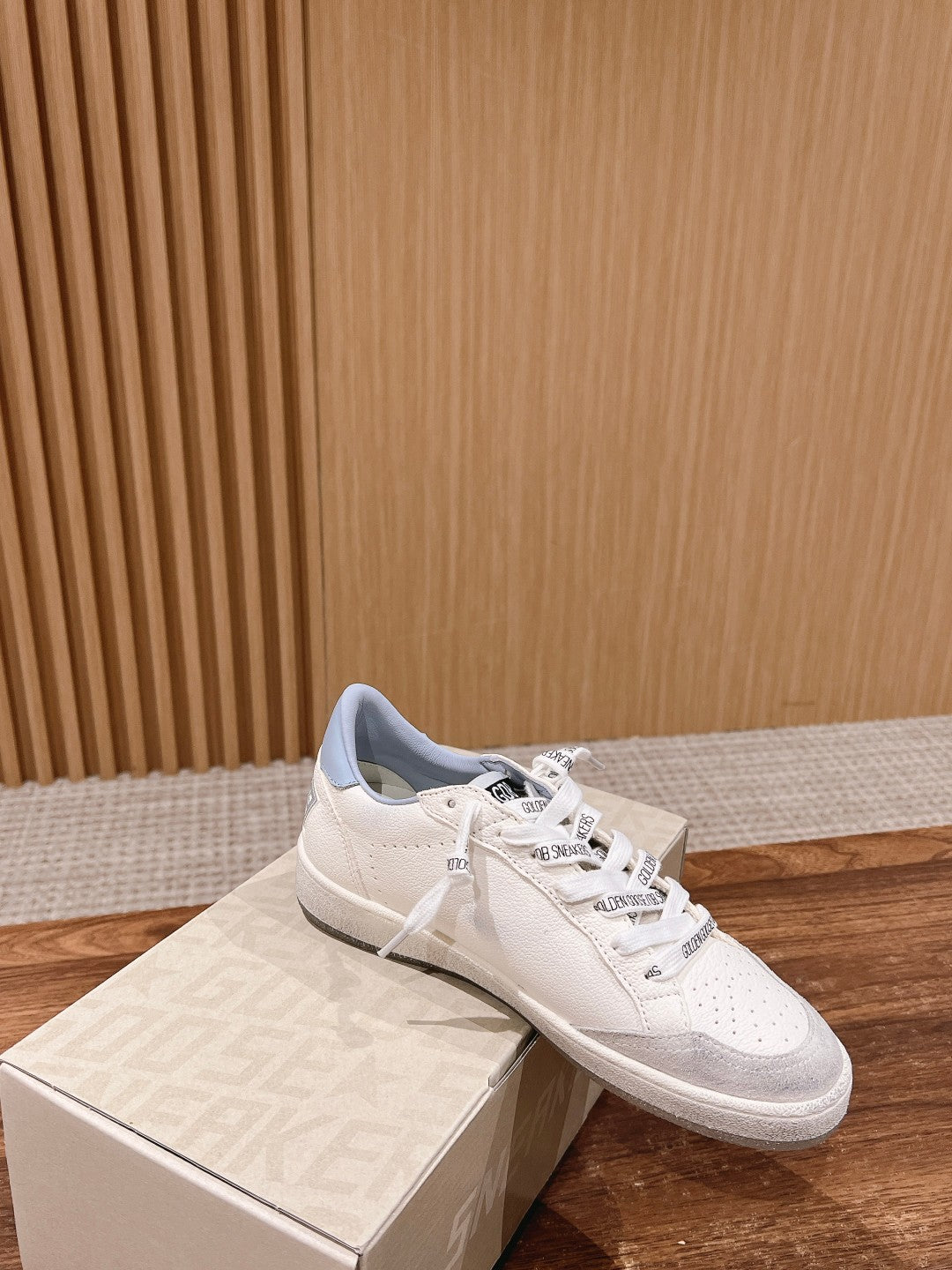 LuxluxHouse Best Quality Shoes Golden Goose