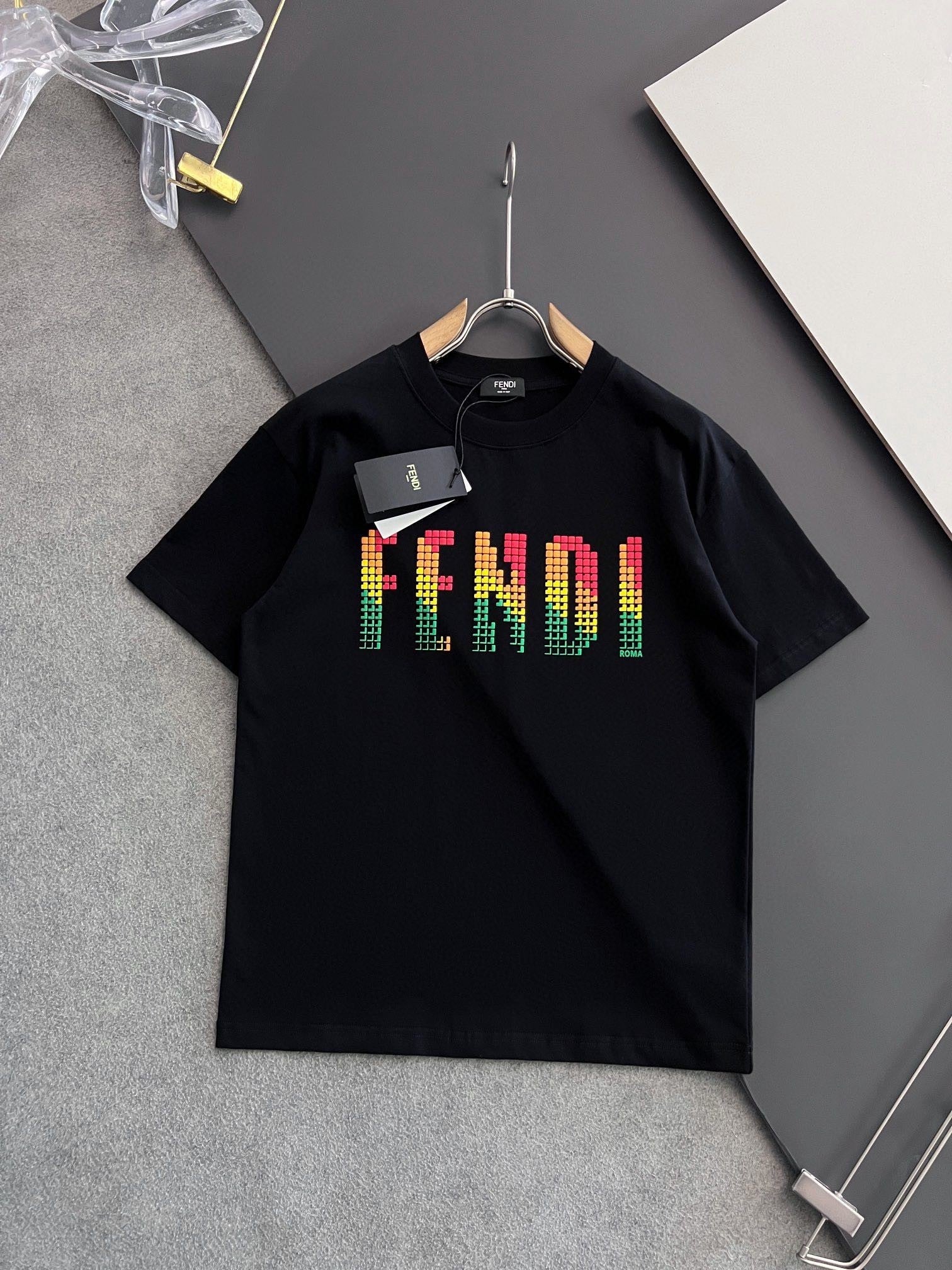 LuxluxHouse Best Quality Clothes Fendi T-shirt