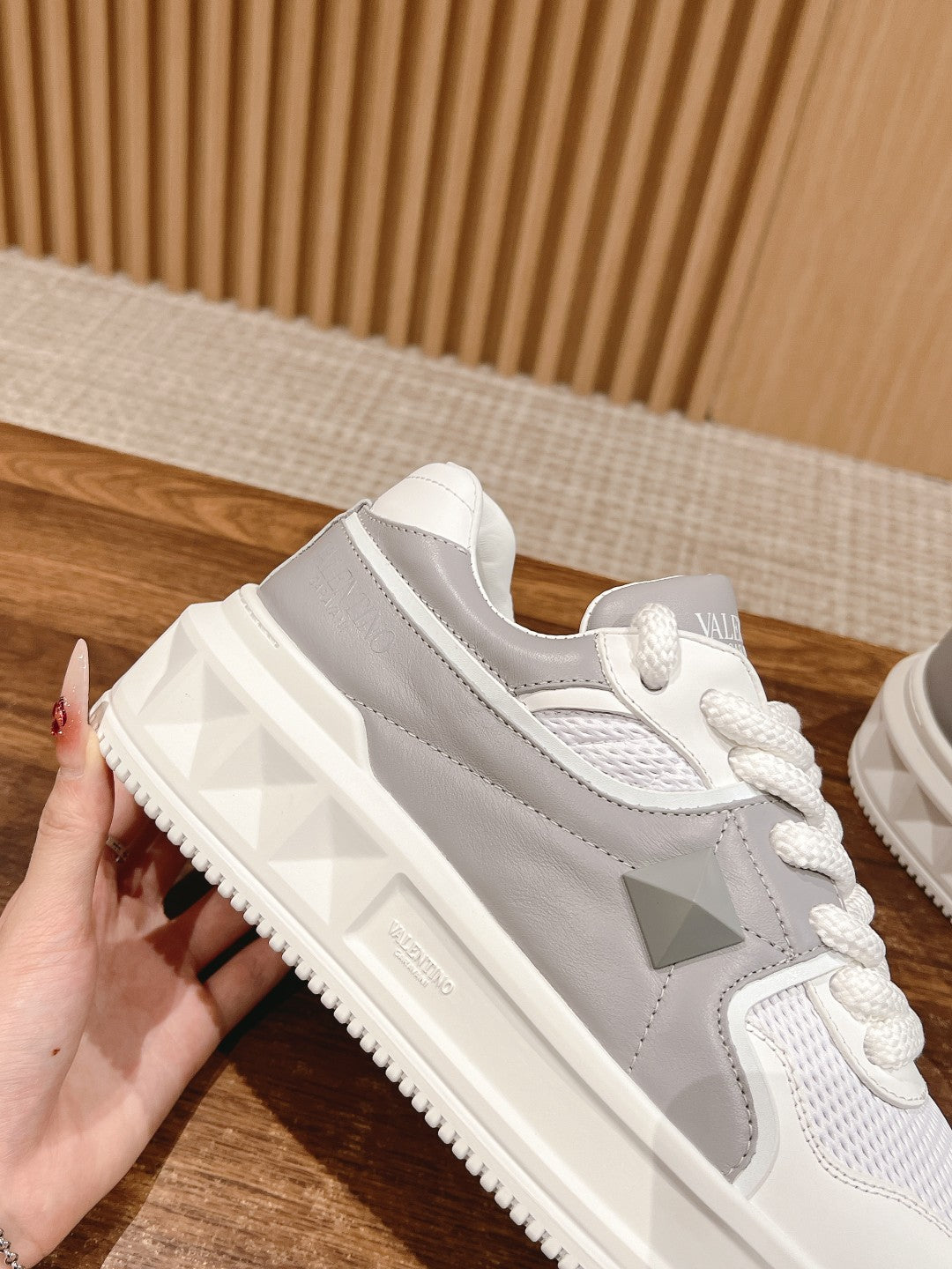 LuxluxHouse Best Quality Valentino Women Shoes