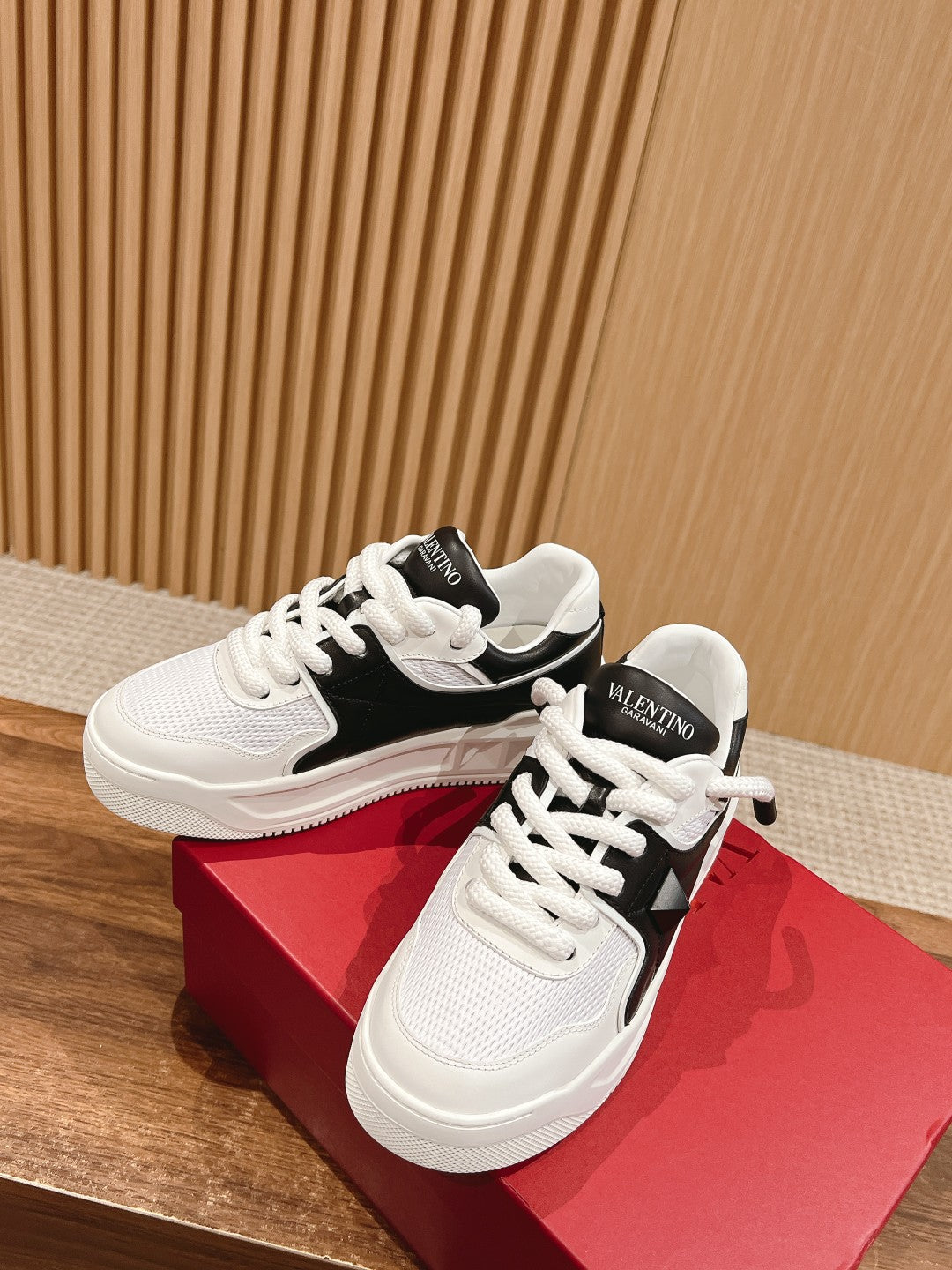 LuxluxHouse Best Quality Valentino Women Shoes