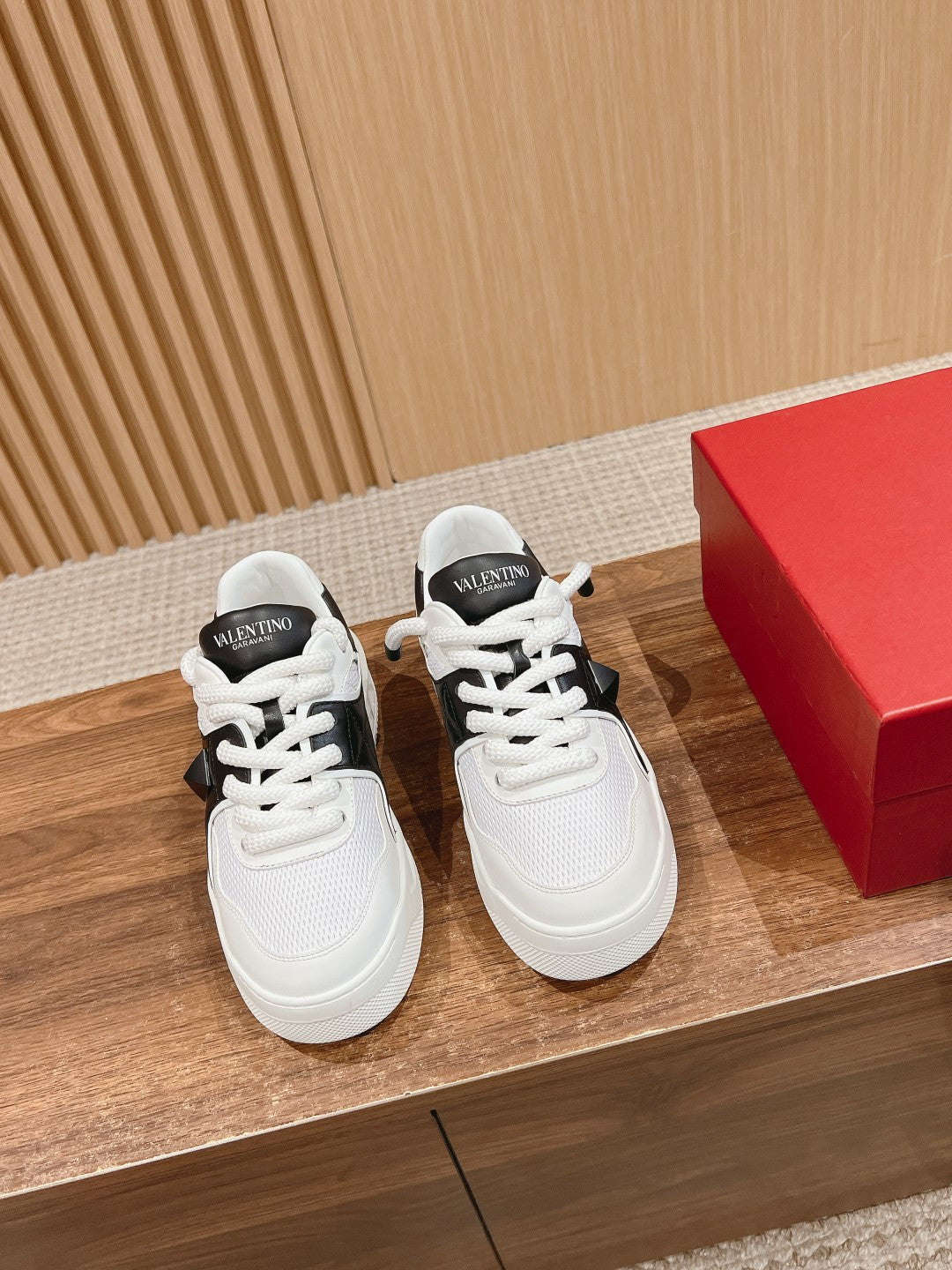 LuxluxHouse Best Quality Valentino Women Shoes