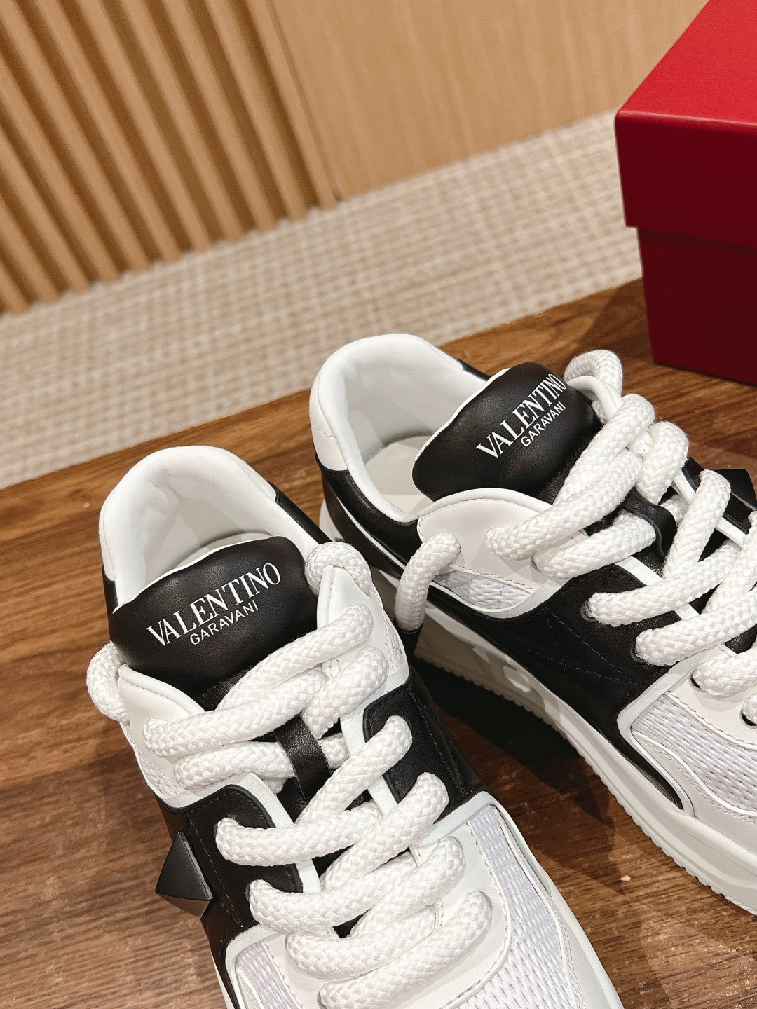 LuxluxHouse Best Quality Valentino Women Shoes