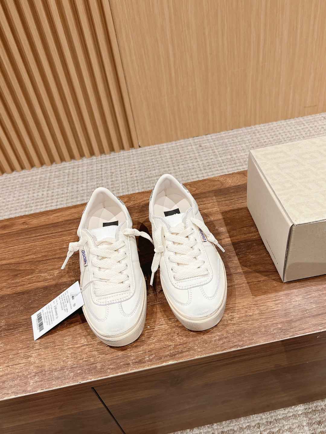 LuxluxHouse Best Quality Shoes Golden Goose