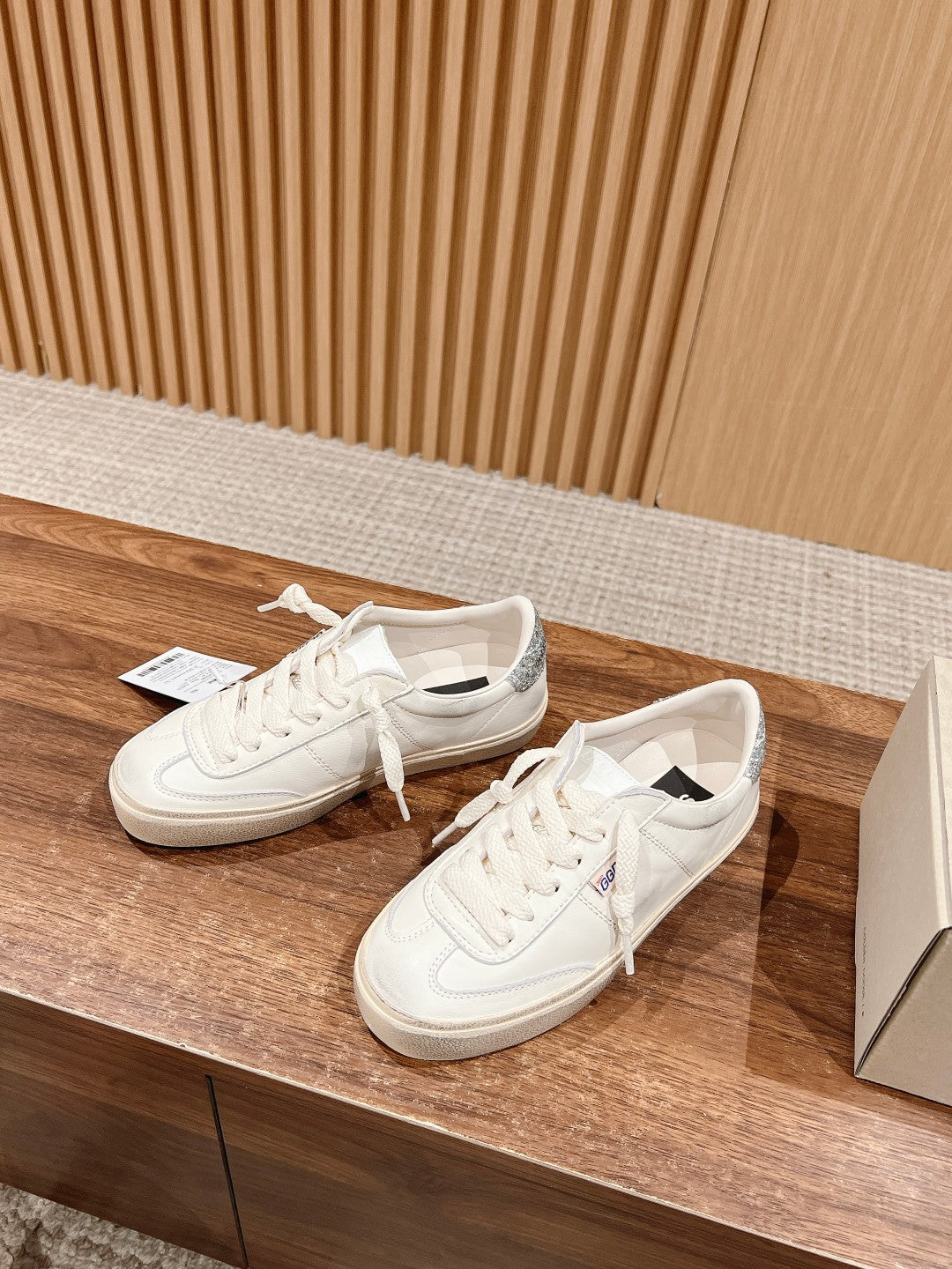 LuxluxHouse Best Quality Shoes Golden Goose