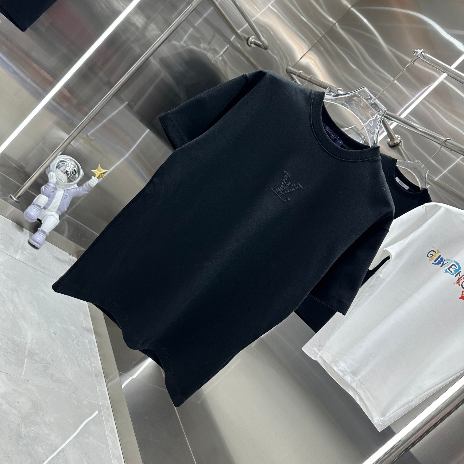 LuxluxHouse Best Quality Clothes T-shirt Louis Vuitton