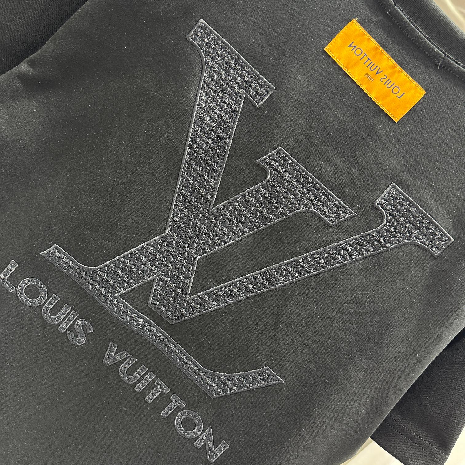 LuxluxHouse Best Quality Clothes T-shirt Louis Vuitton