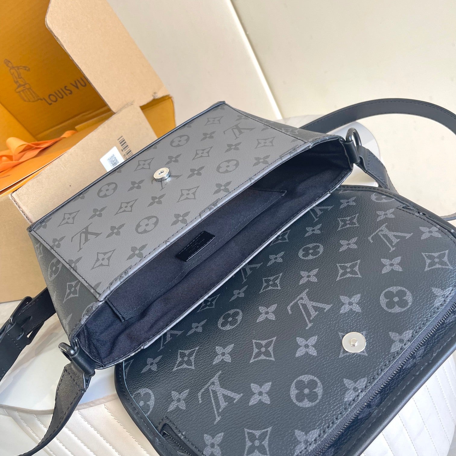 LuxluxHouse Best Quality Bags Louis Vuitton Women Men