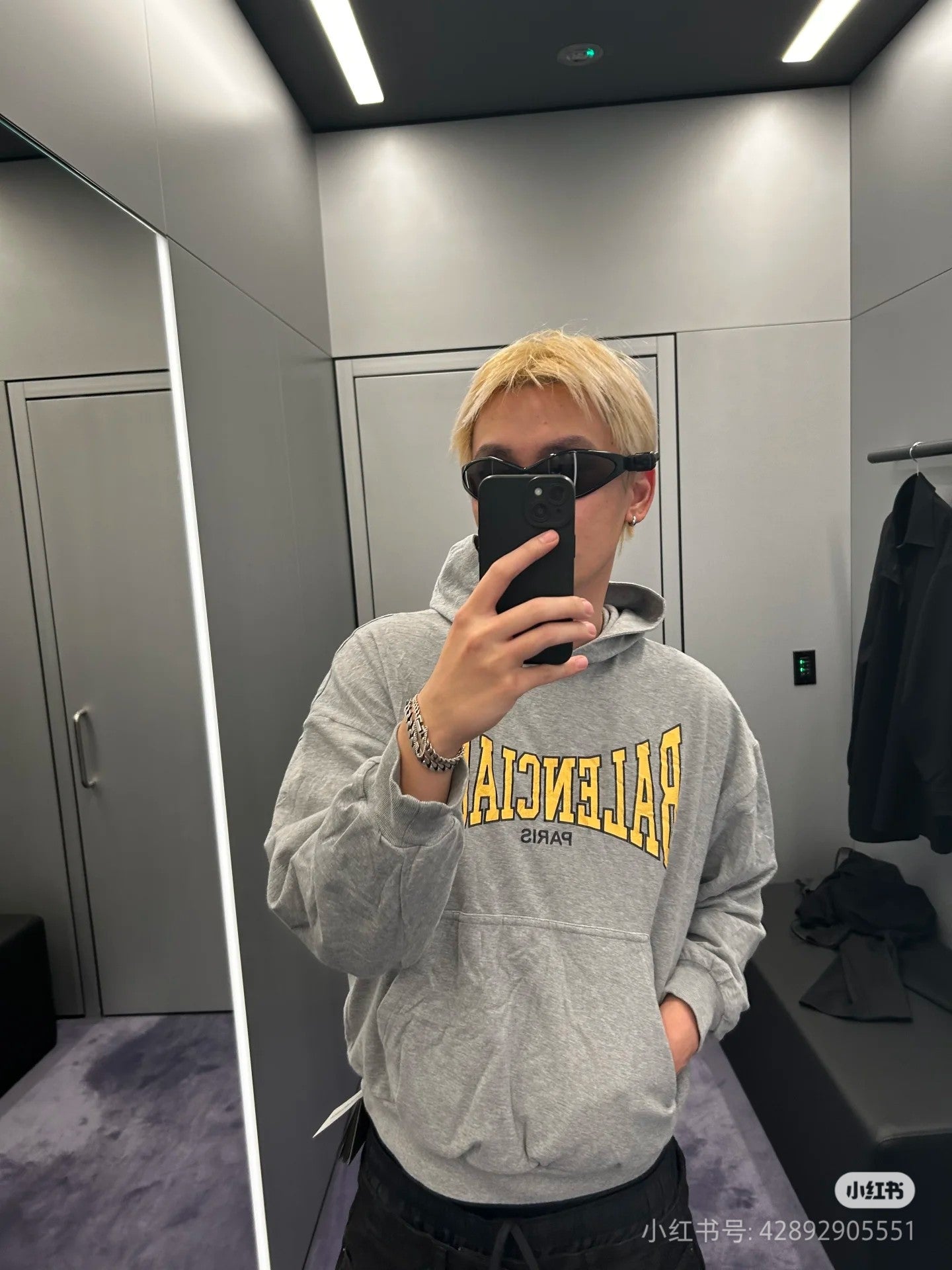 LuxluxHouse Best Quality Clothes Balenciaga Hoodie & Sweater