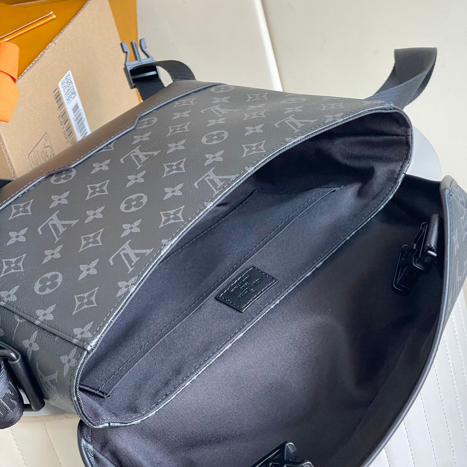 LuxluxHouse Best Quality Bags Louis Vuitton Women Men