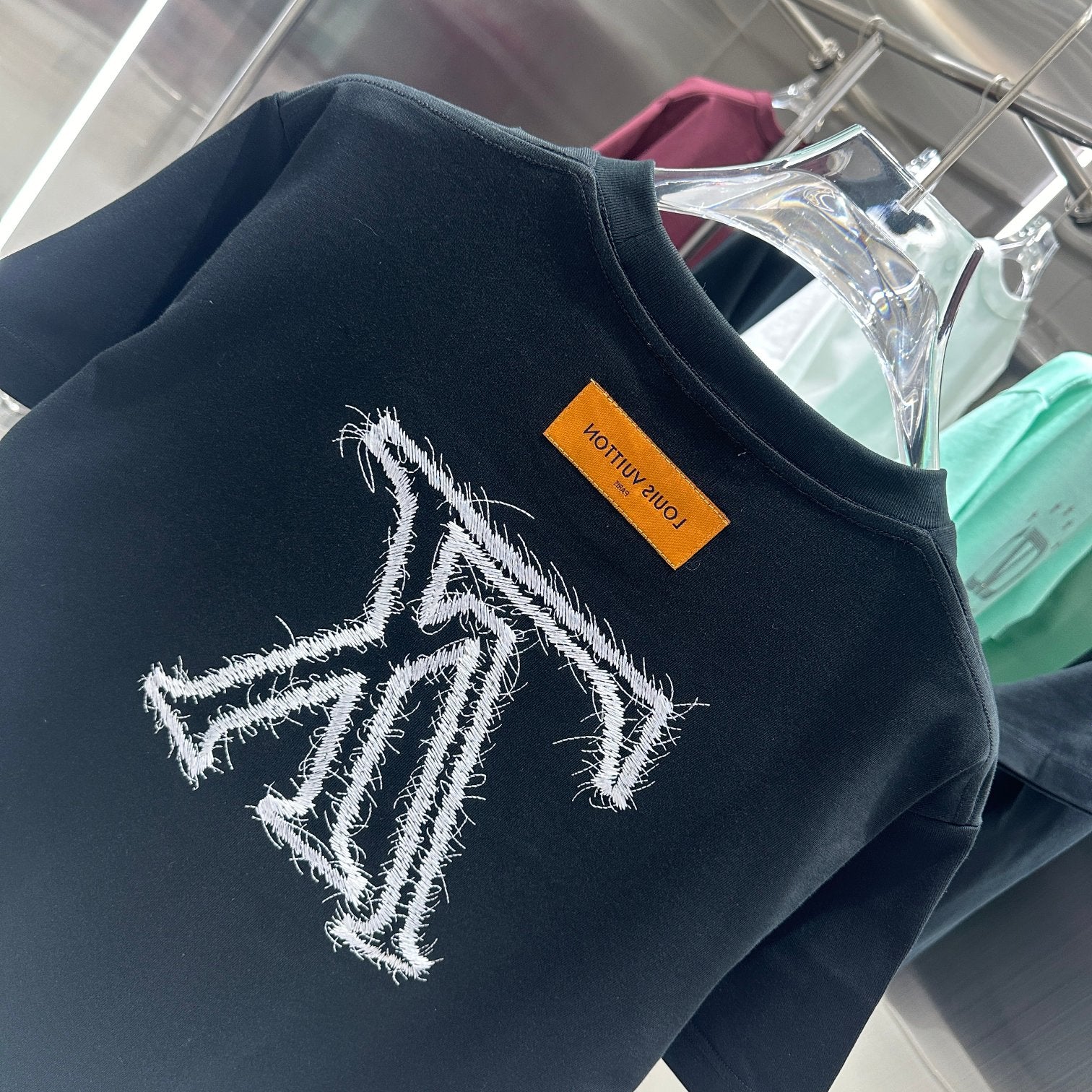 LuxluxHouse Best Quality Clothes T-shirt Louis Vuitton