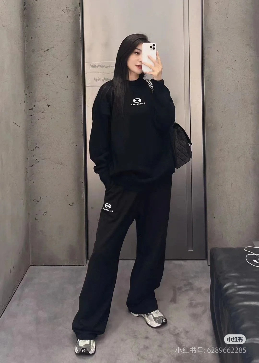 LuxluxHouse Best Quality Clothes Balenciaga Hoodie & Sweater