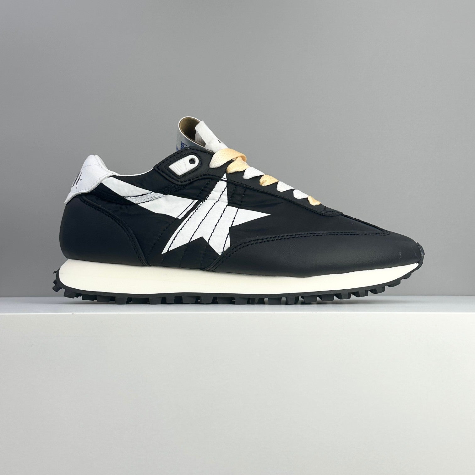 LuxluxHouse Best Quality Shoes Golden Goose