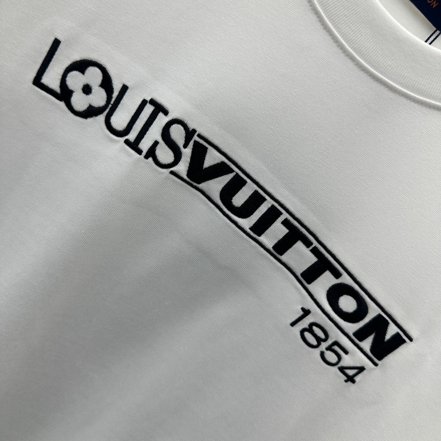 LuxluxHouse Best Quality Clothes T-shirt Louis Vuitton
