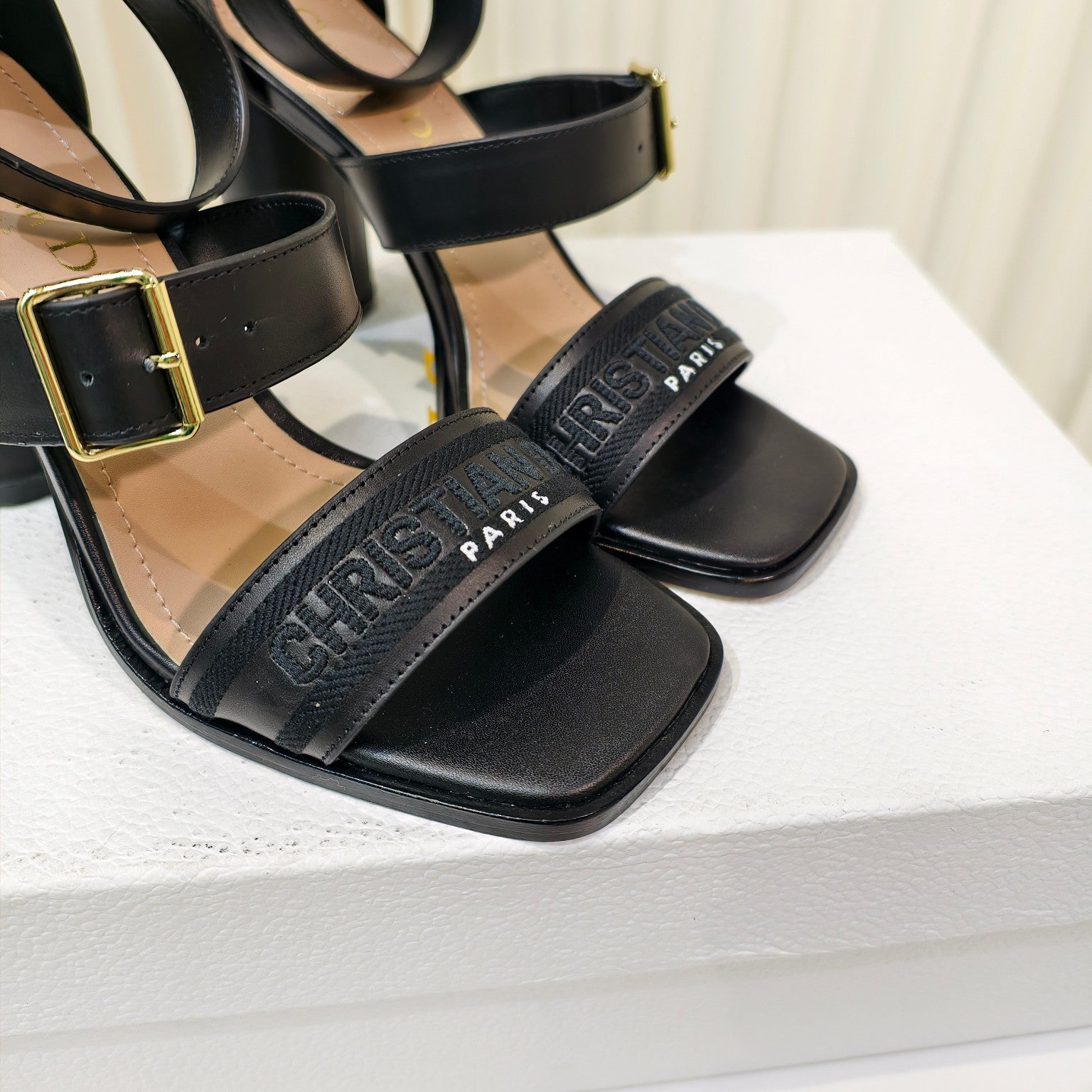 LuxluxHouse Best Quality Women Shoes Dior