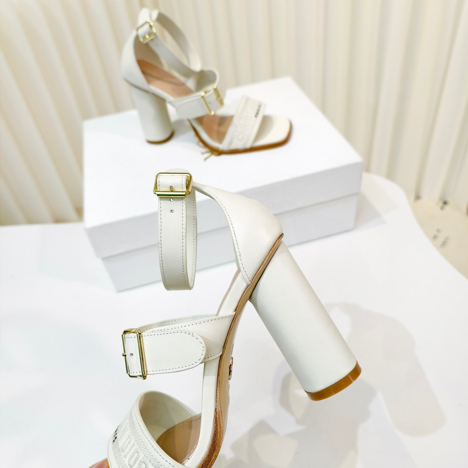 LuxluxHouse Best Quality Women Shoes Dior