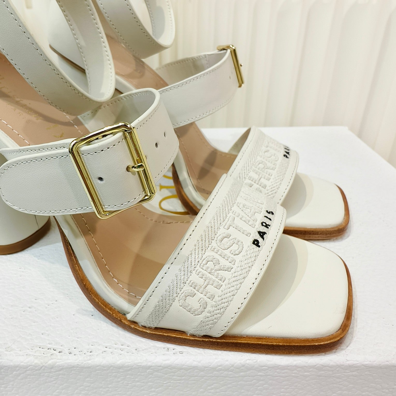 LuxluxHouse Best Quality Women Shoes Dior