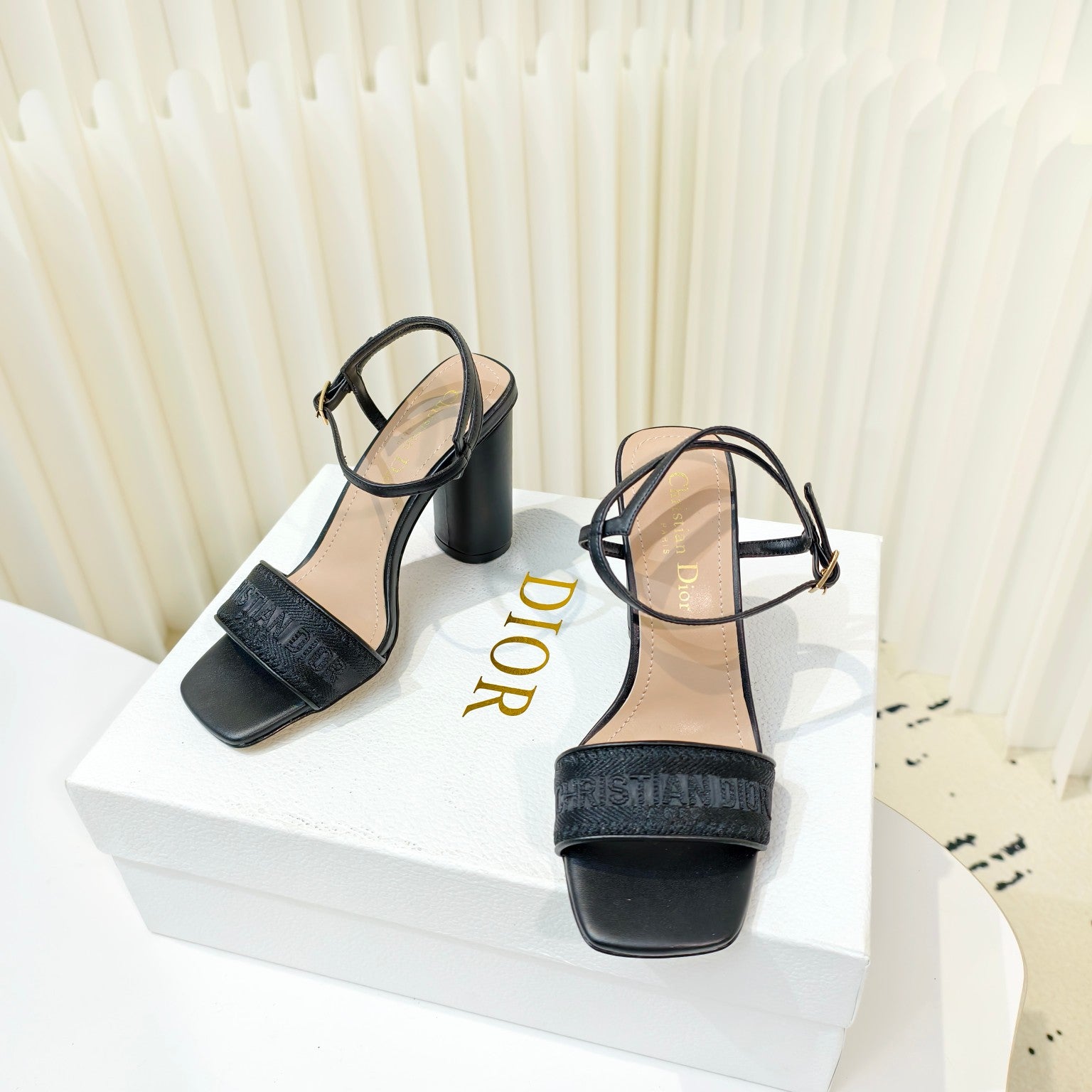 LuxluxHouse Best Quality Women Shoes Dior