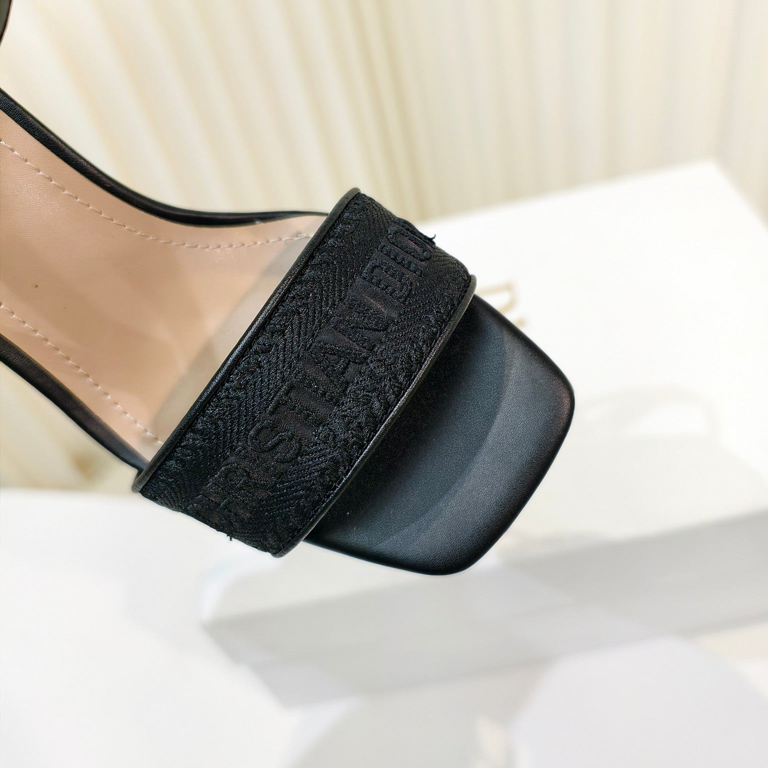 LuxluxHouse Best Quality Women Shoes Dior