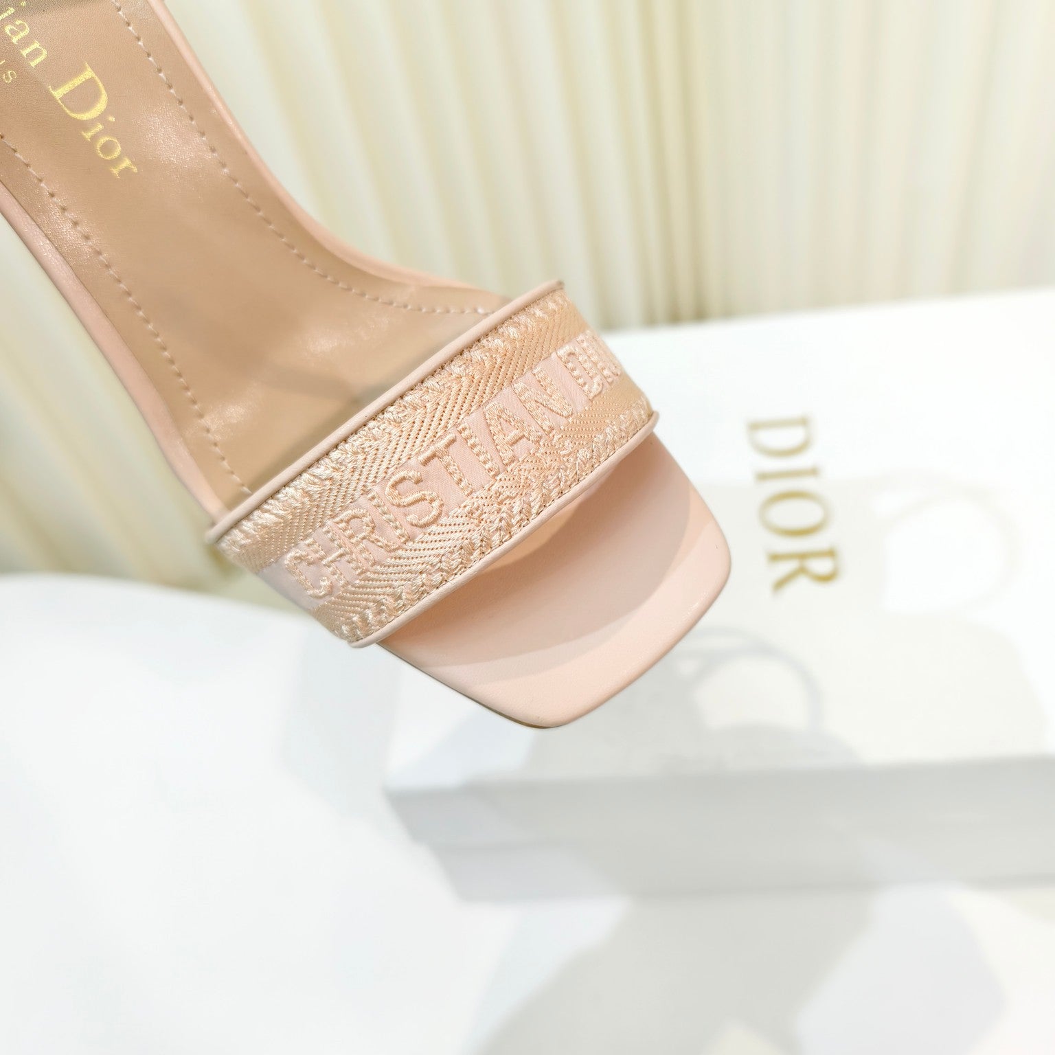 LuxluxHouse Best Quality Women Shoes Dior