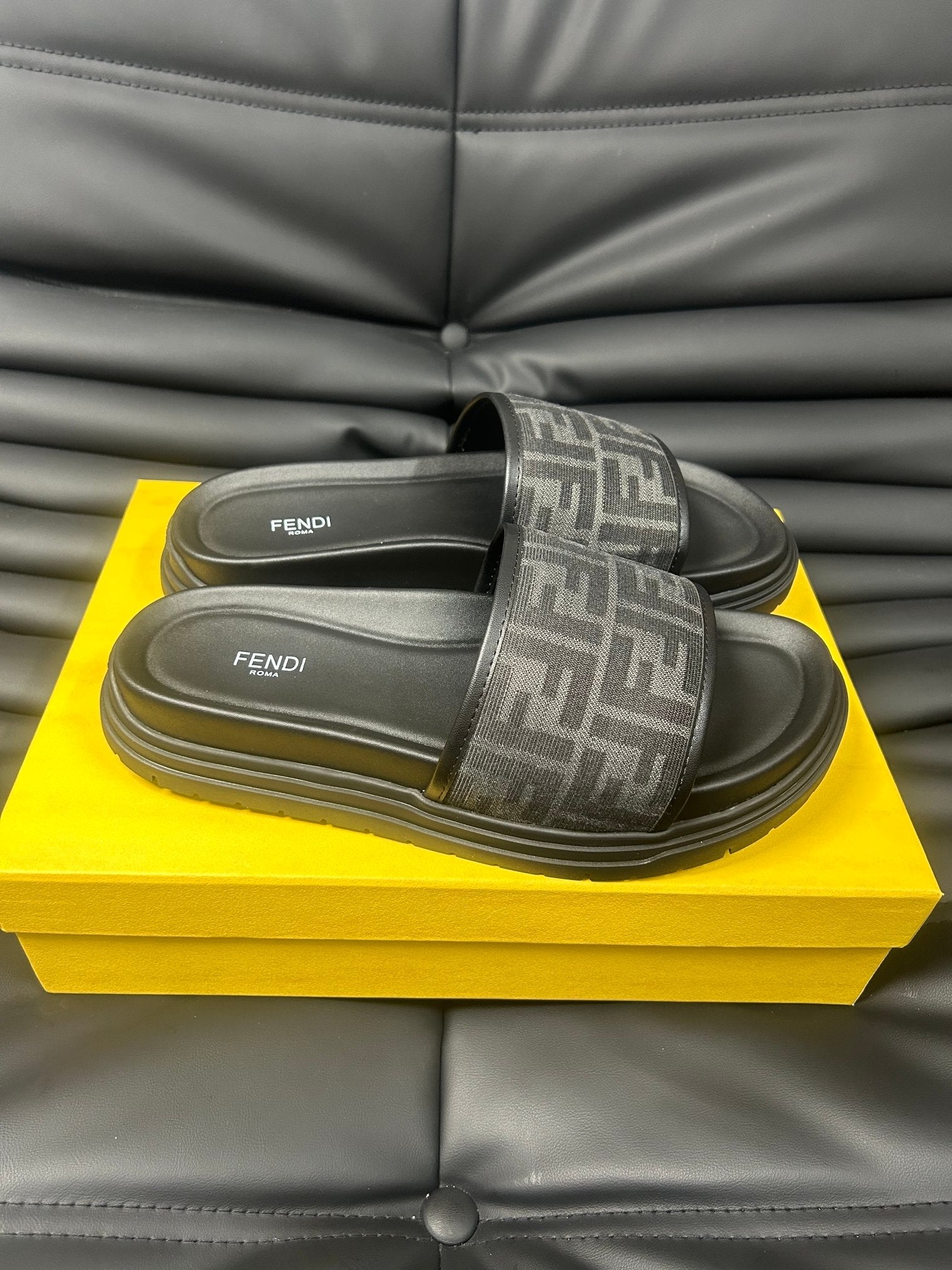 LuxluxHouse Best Quality Sandals Fendi