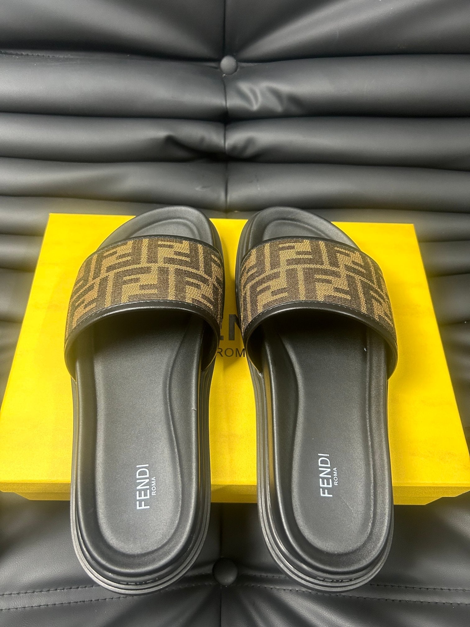LuxluxHouse Best Quality Sandals Fendi
