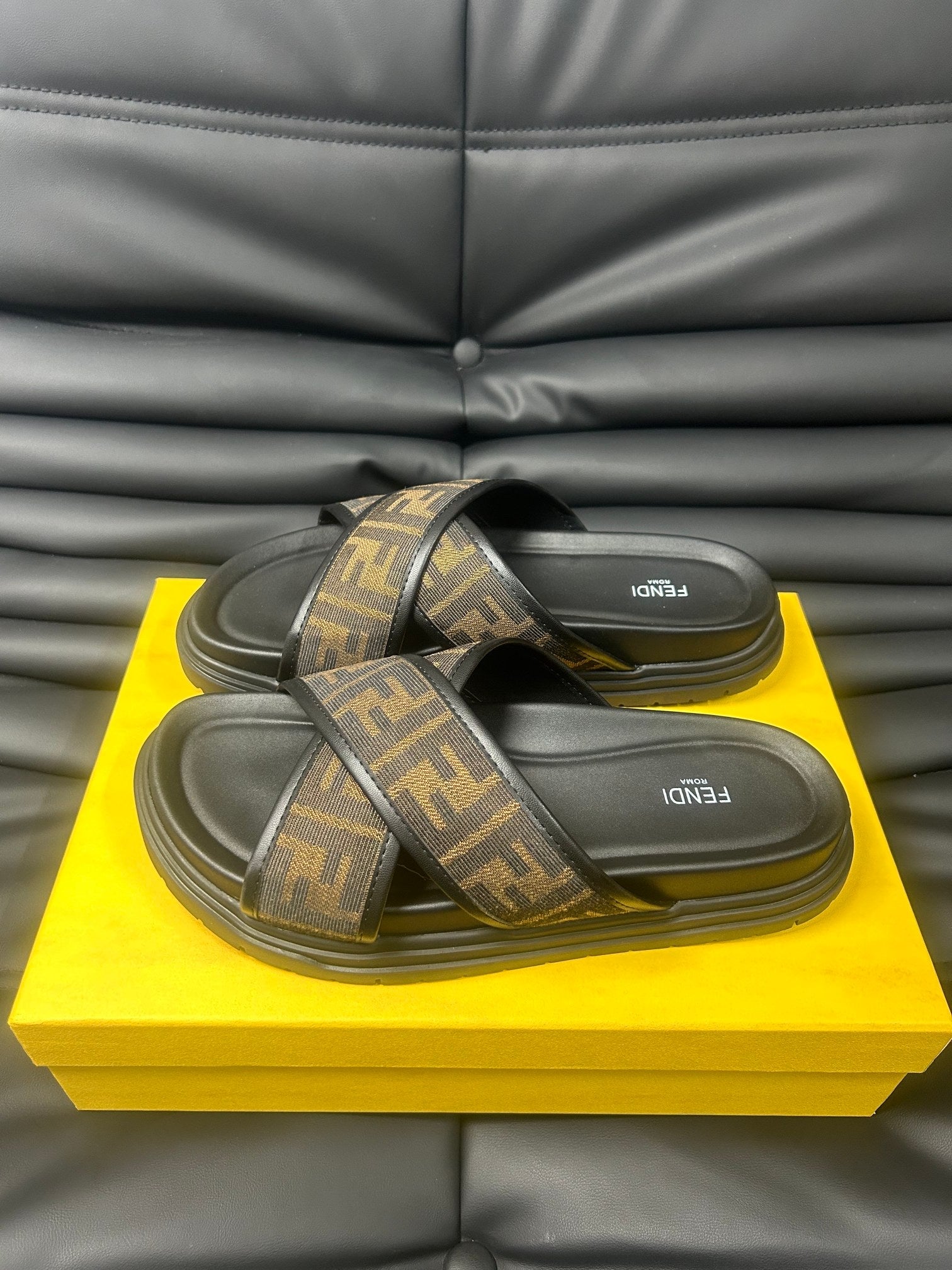 LuxluxHouse Best Quality Sandals Fendi