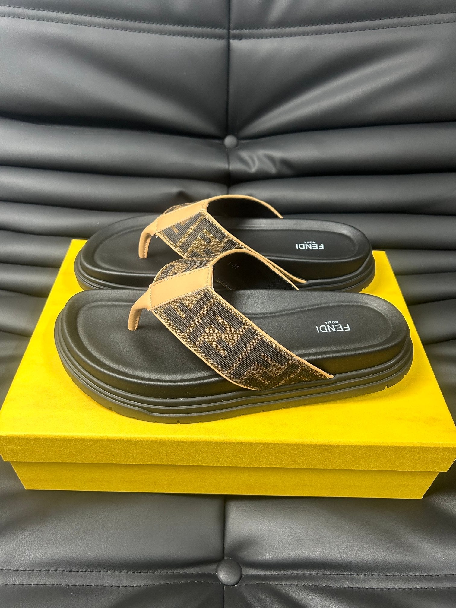 LuxluxHouse Best Quality Sandals Fendi