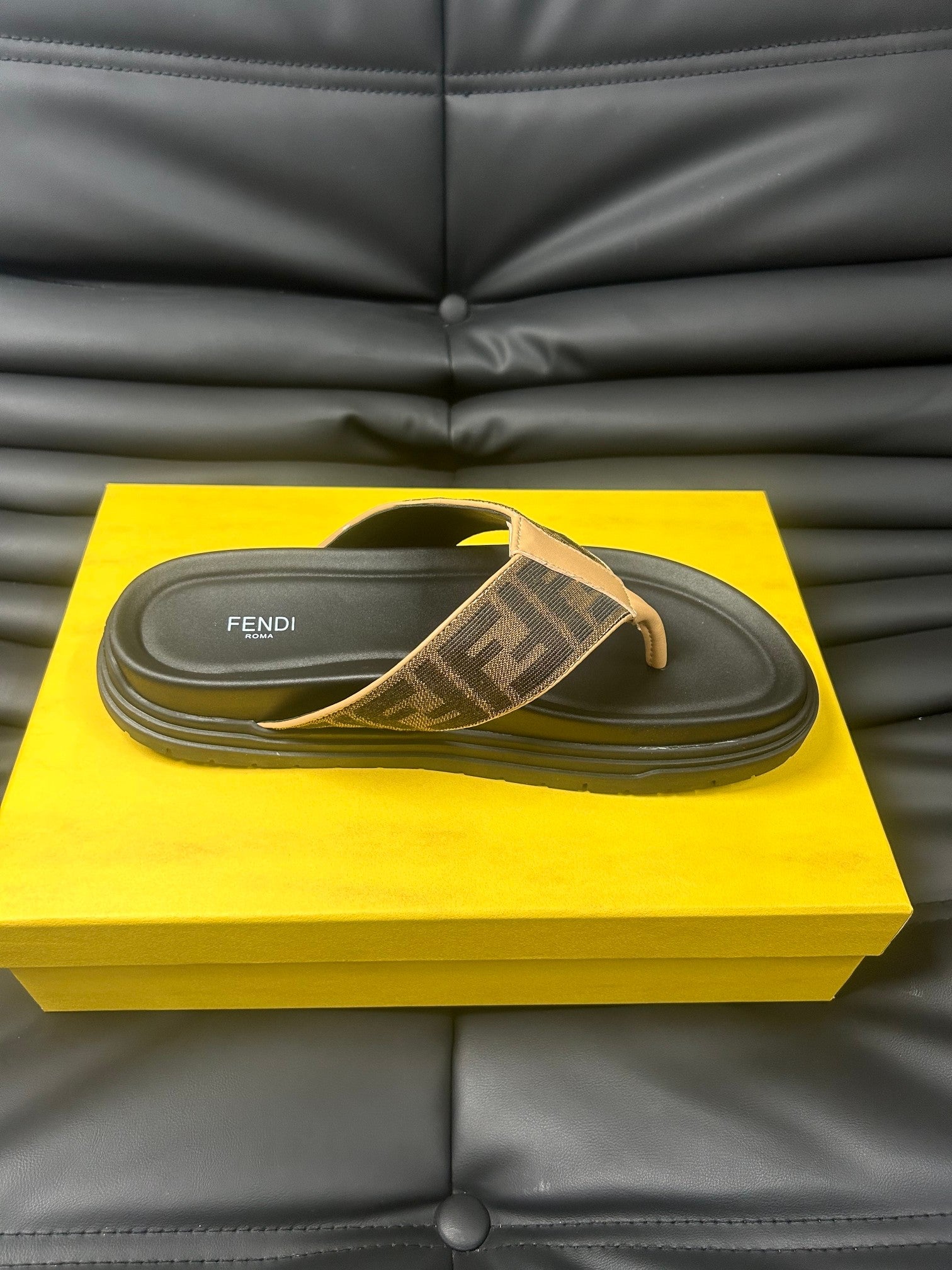 LuxluxHouse Best Quality Sandals Fendi