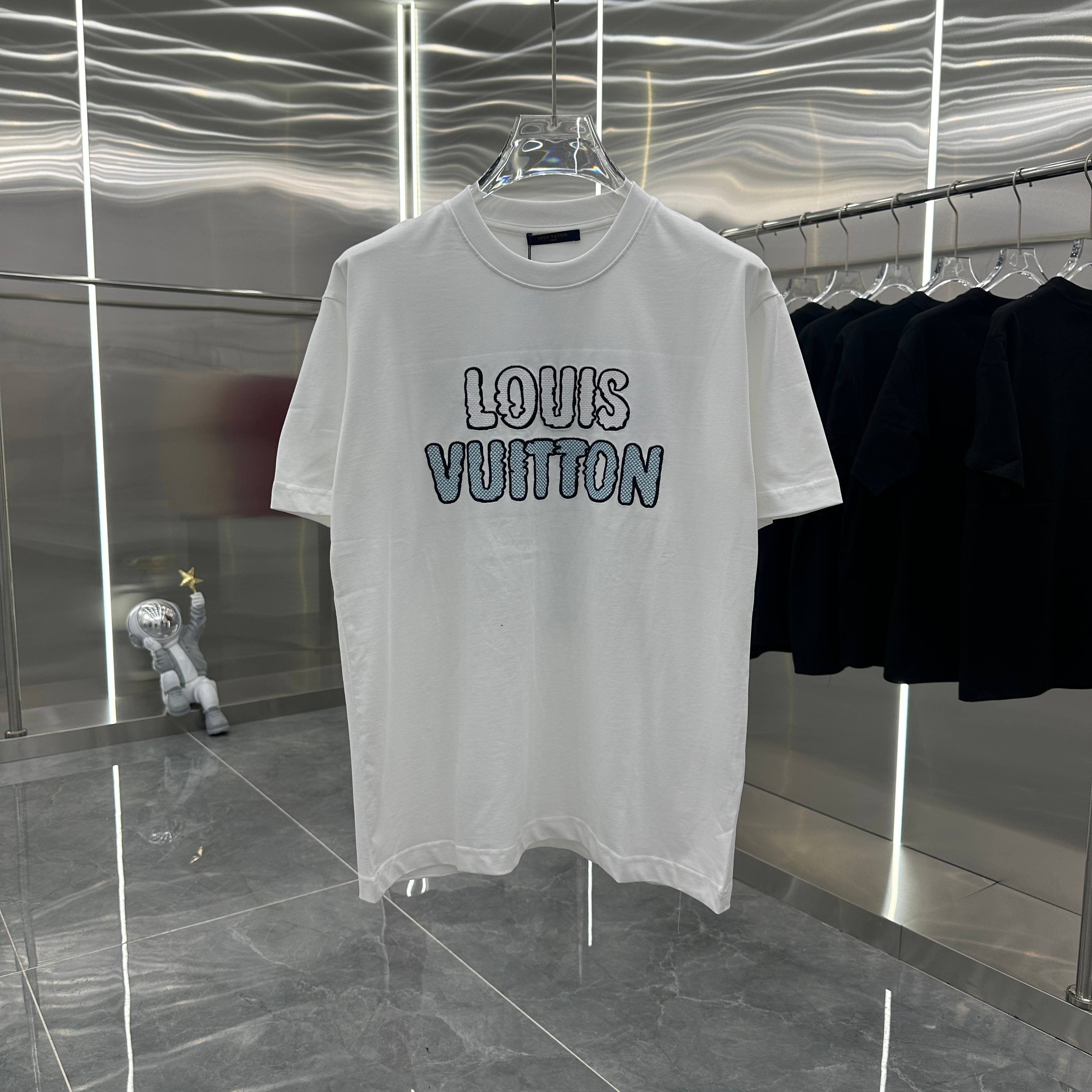 LuxluxHouse Best Quality Clothes T-shirt Louis Vuitton