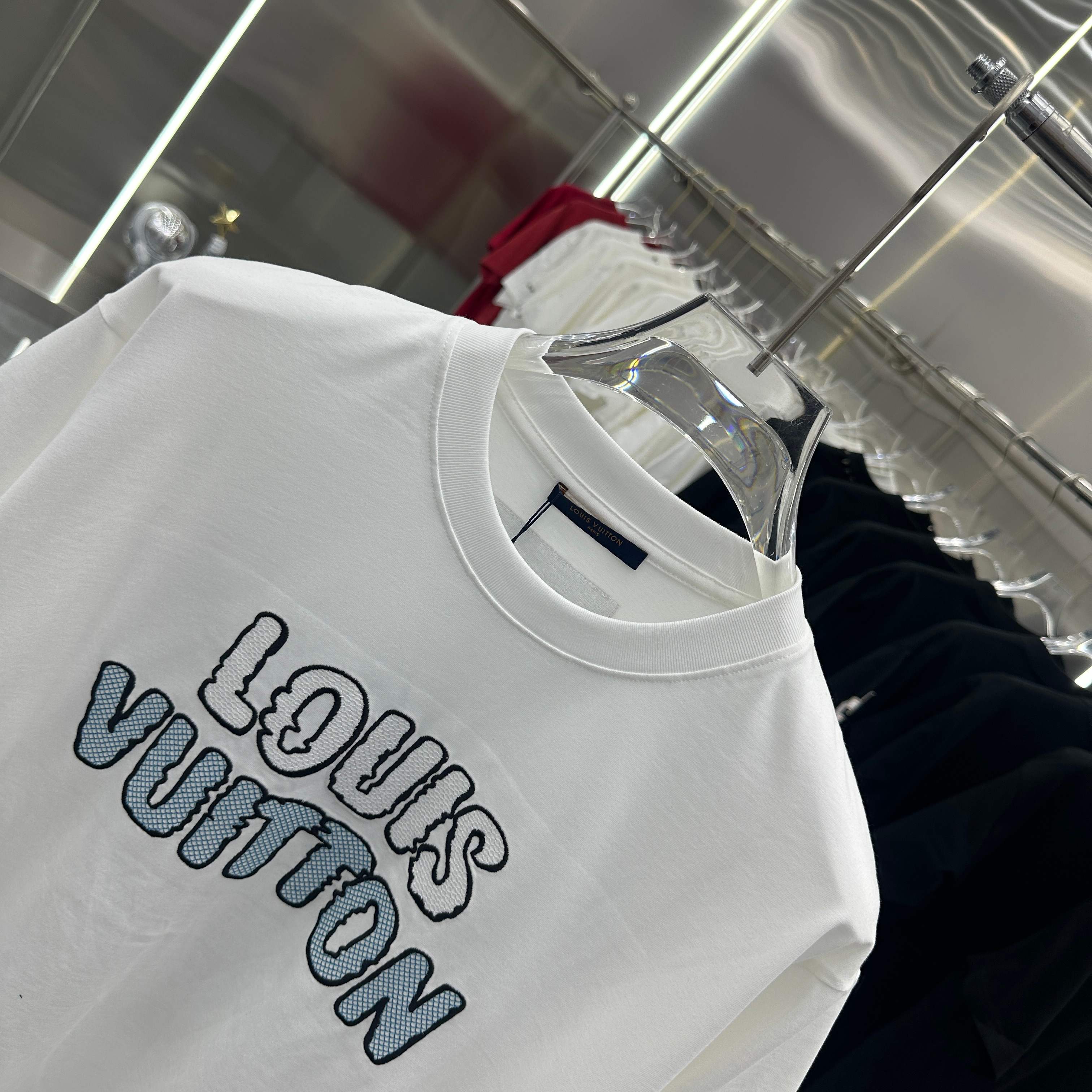 LuxluxHouse Best Quality Clothes T-shirt Louis Vuitton