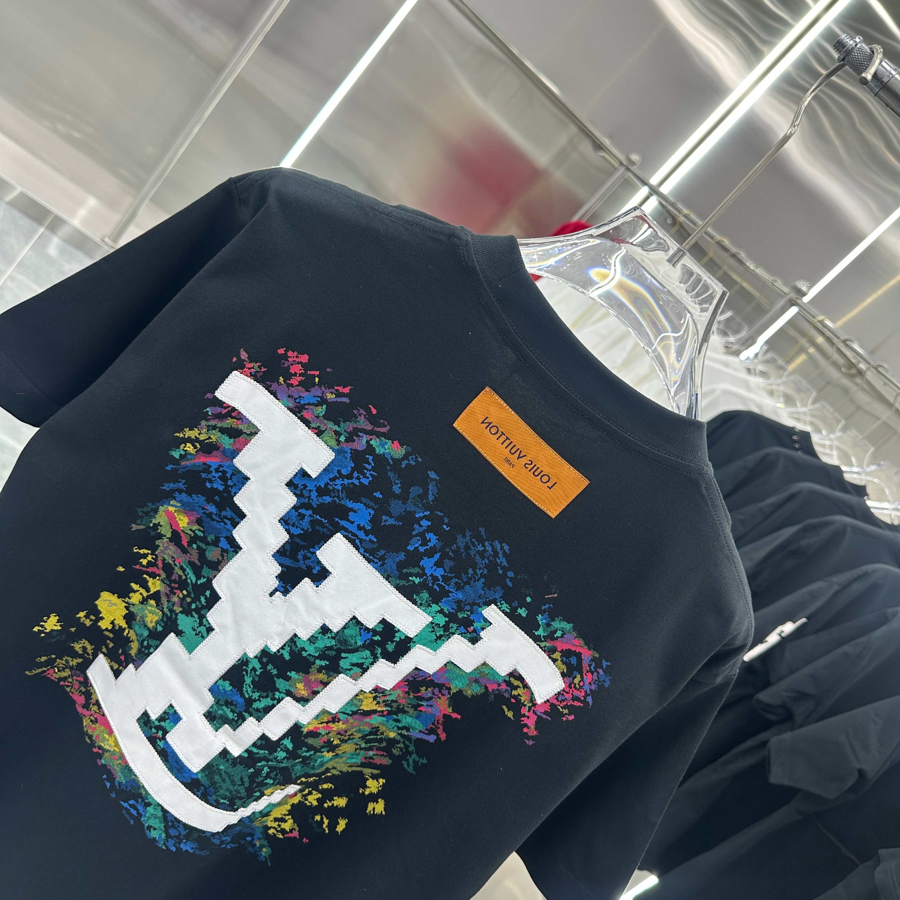LuxluxHouse Best Quality Clothes T-shirt Louis Vuitton