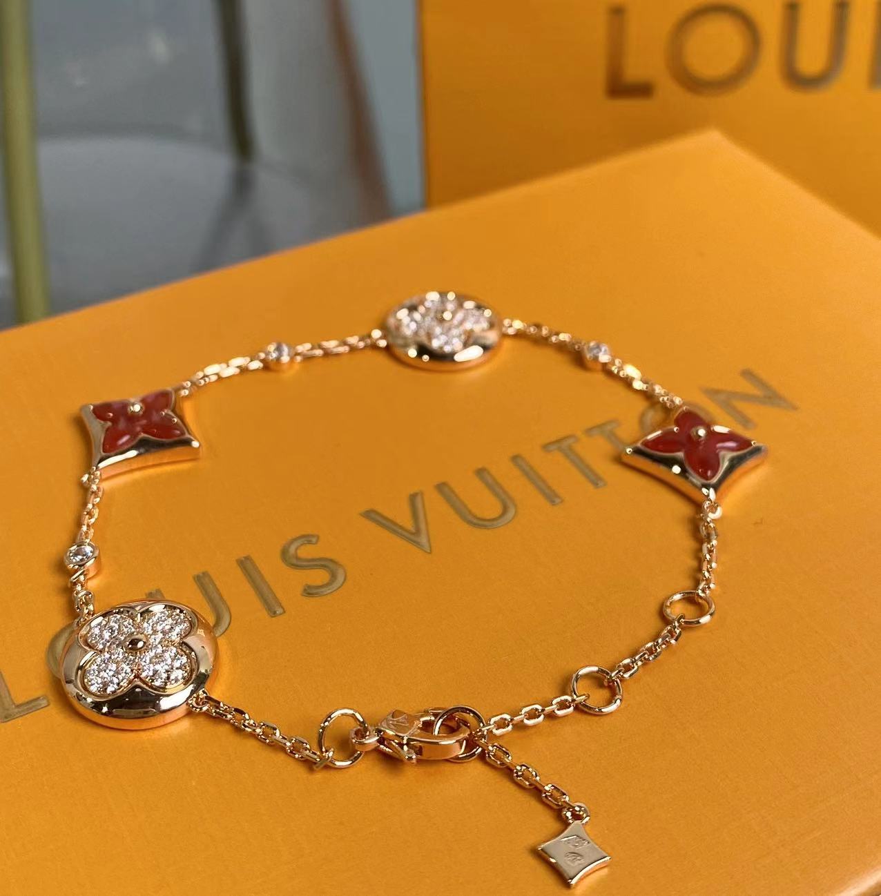 LuxluxHouse Best Quality Accessories Louis Vuitton