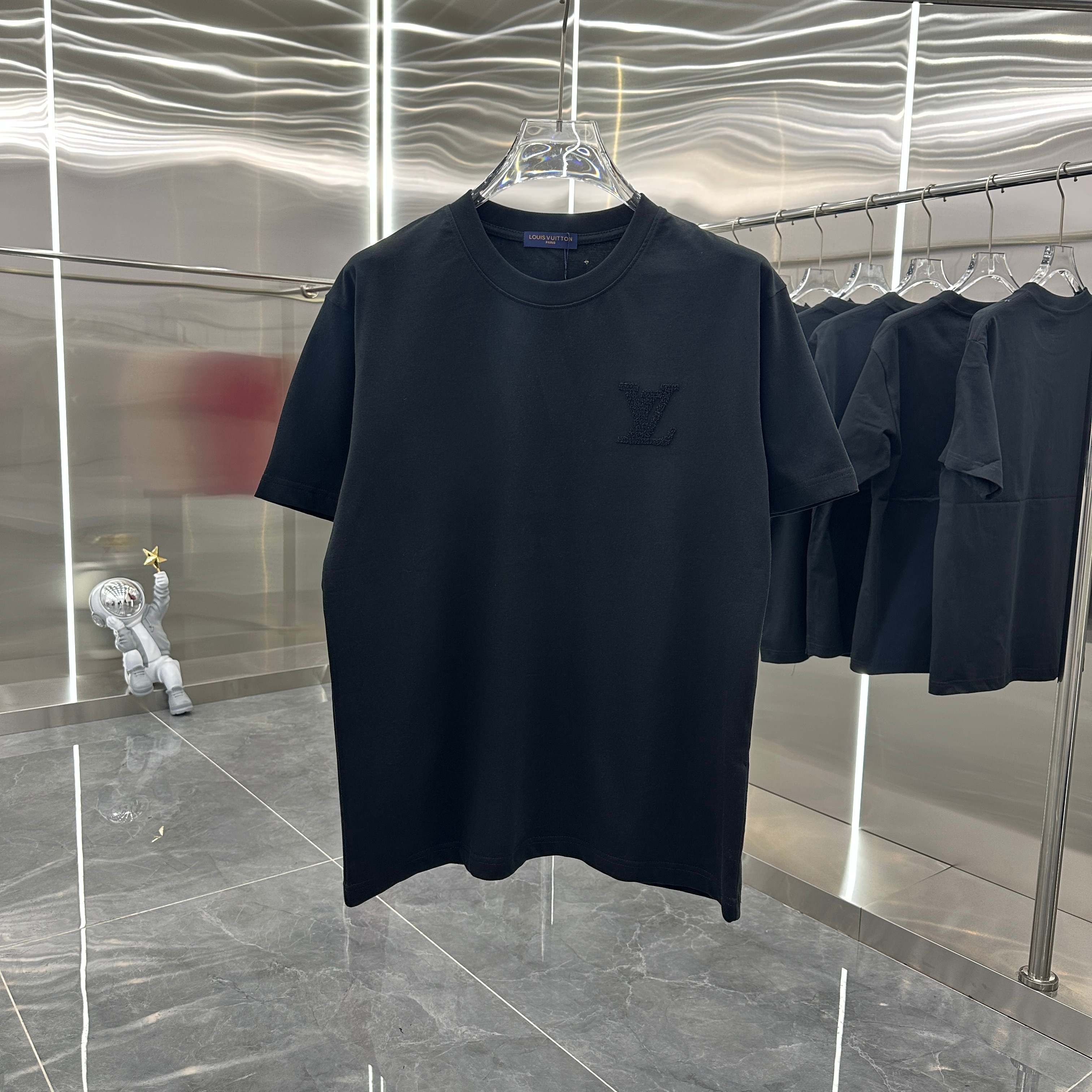 LuxluxHouse Best Quality Clothes T-shirt Louis Vuitton