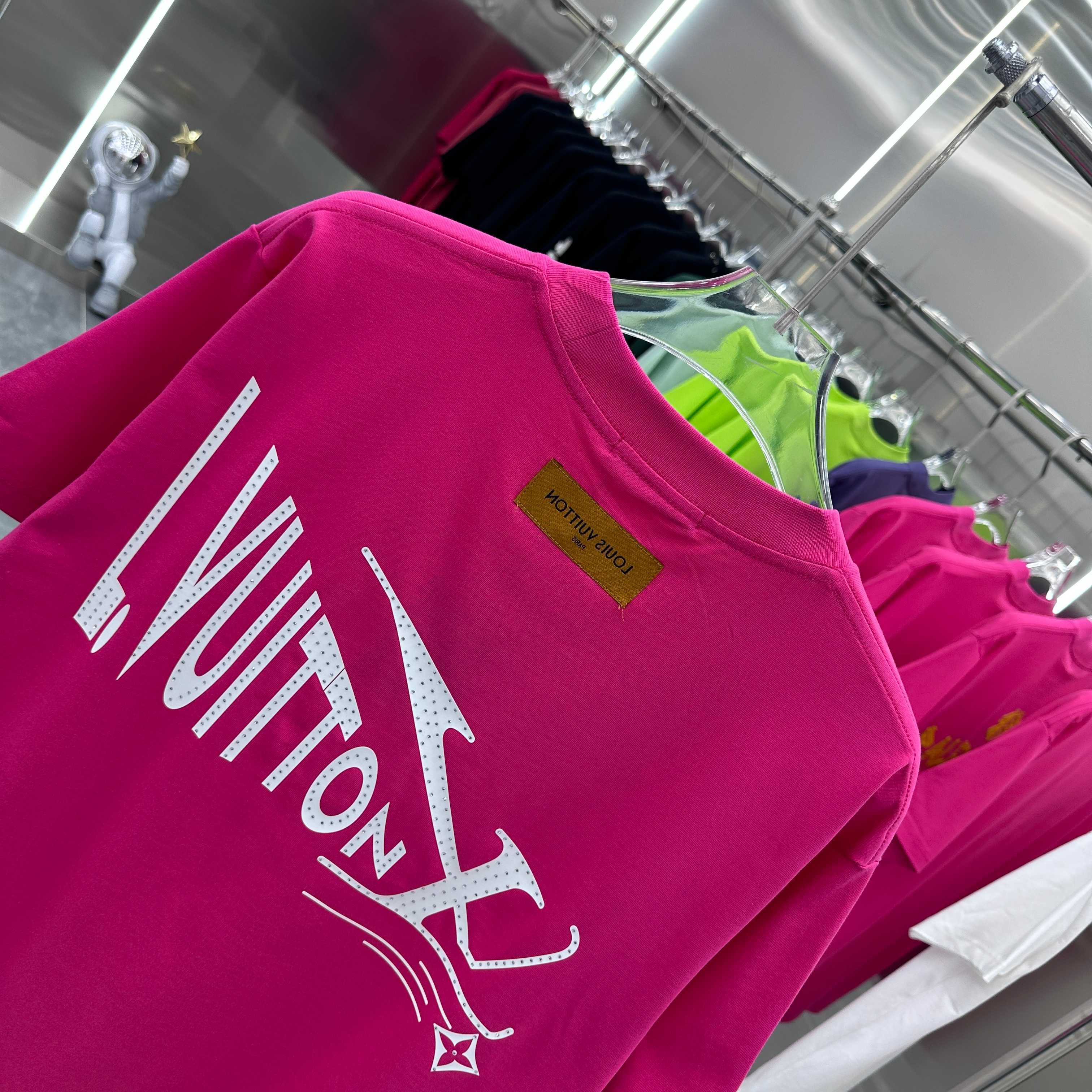 LuxluxHouse Best Quality Clothes T-shirt Louis Vuitton