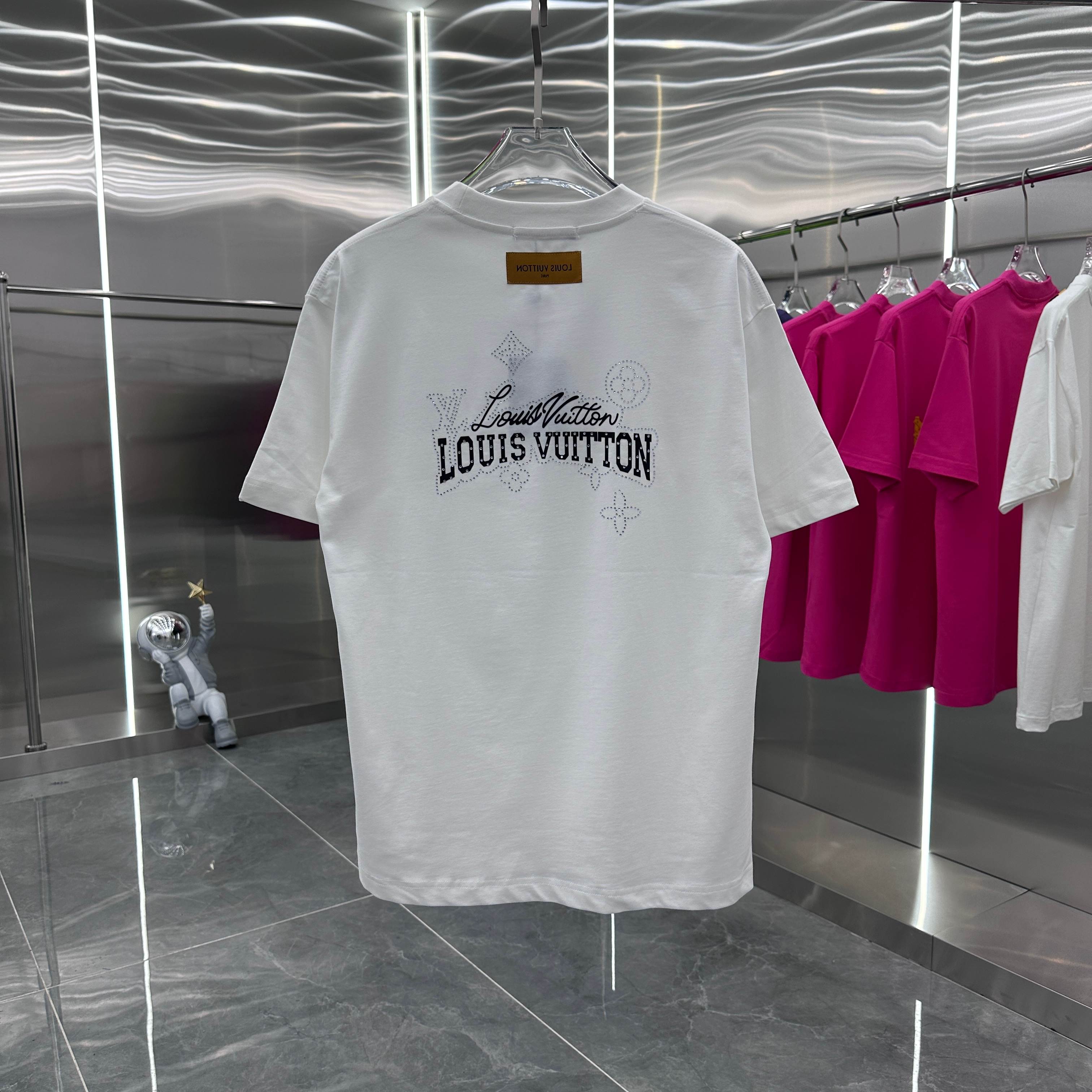 LuxluxHouse Best Quality Clothes T-shirt Louis Vuitton